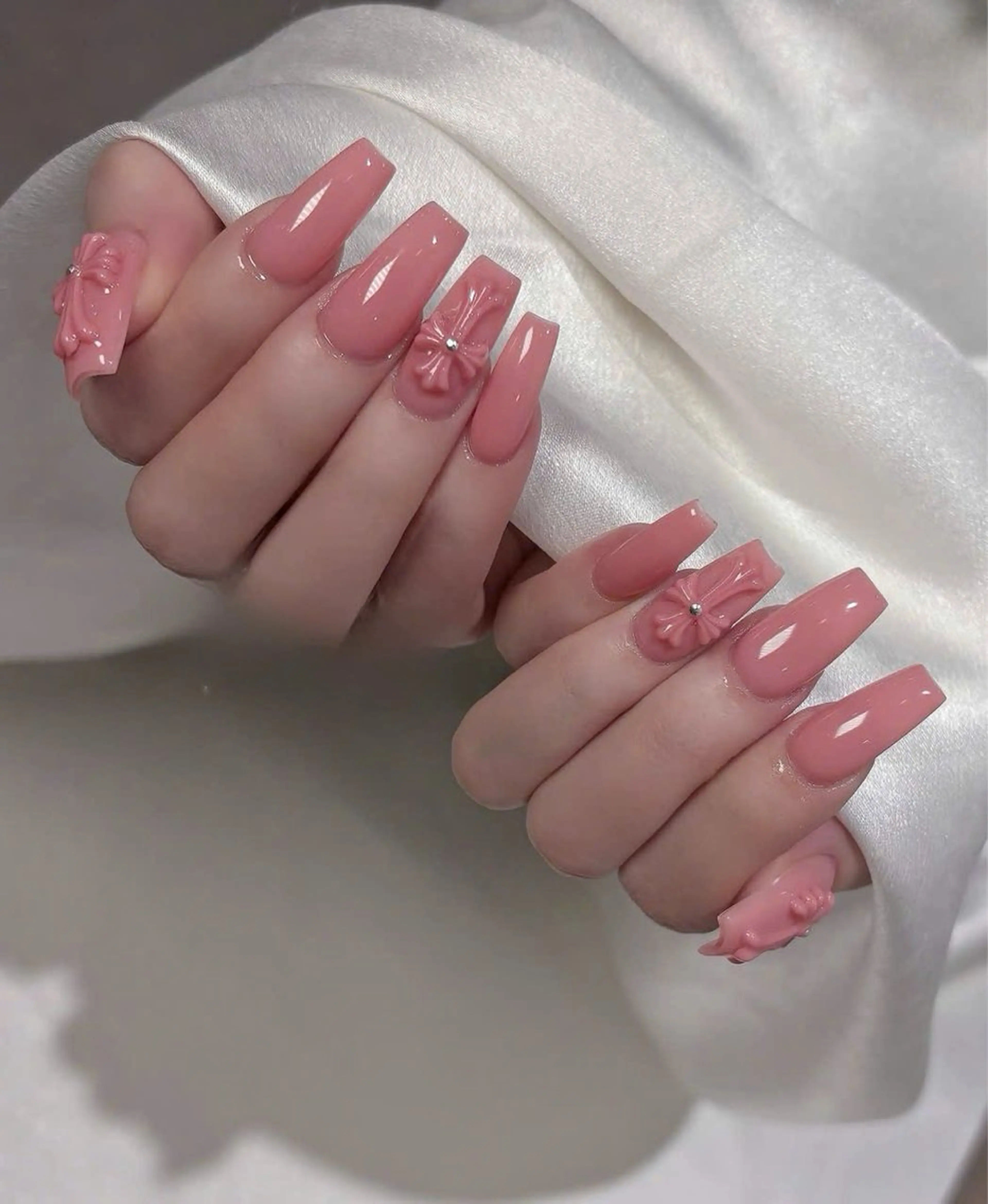 ネイル キラキラネイル マグネットネイル ぷっくりネイル 春ネイル ワンホンネイル ハンドネイル Candy Nailのネイルデザイン