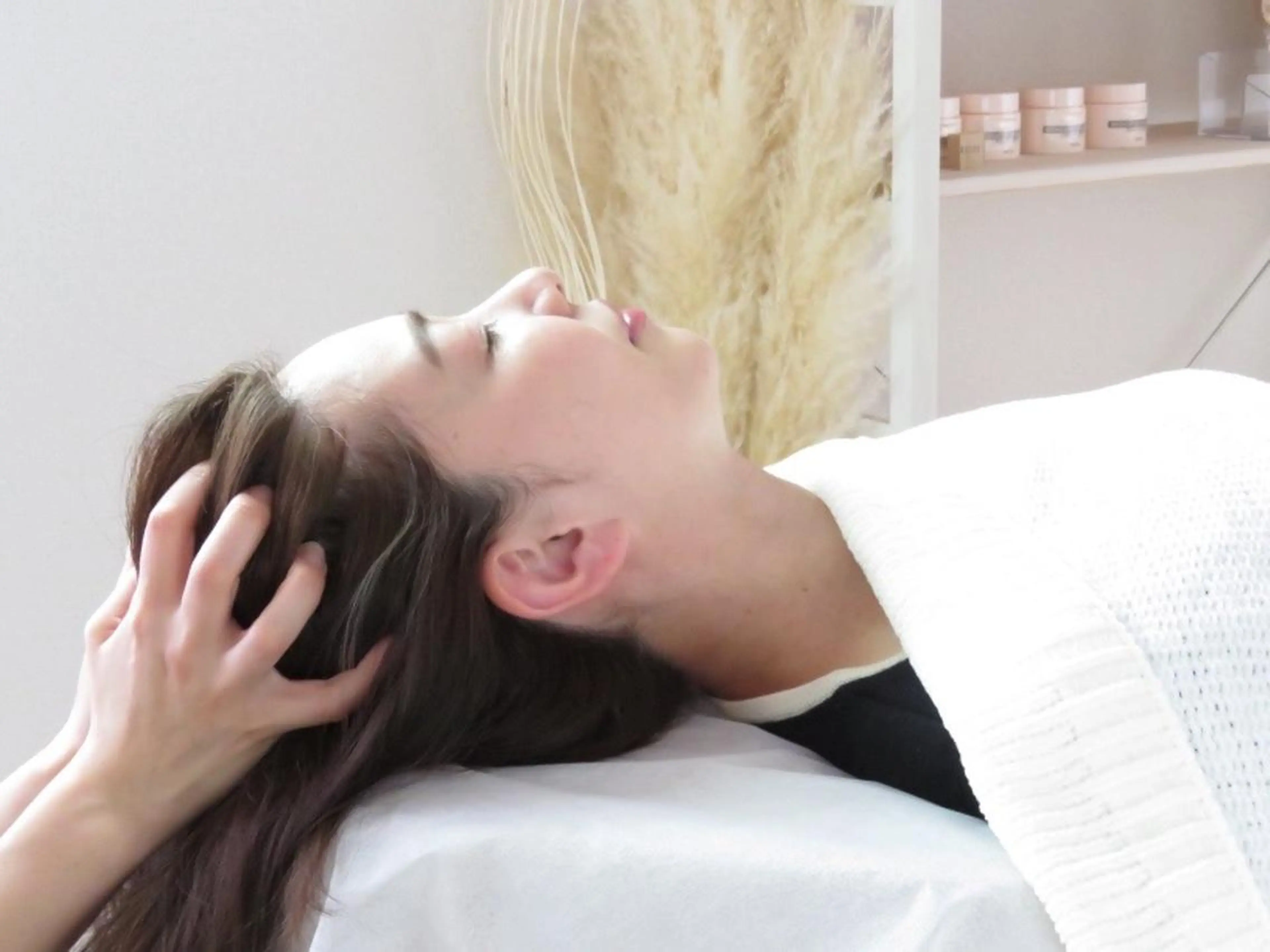 美肌サロン　ナゴミプラス所属・美肌とヘッド ナゴミプラスのエステ・リラクイメージ