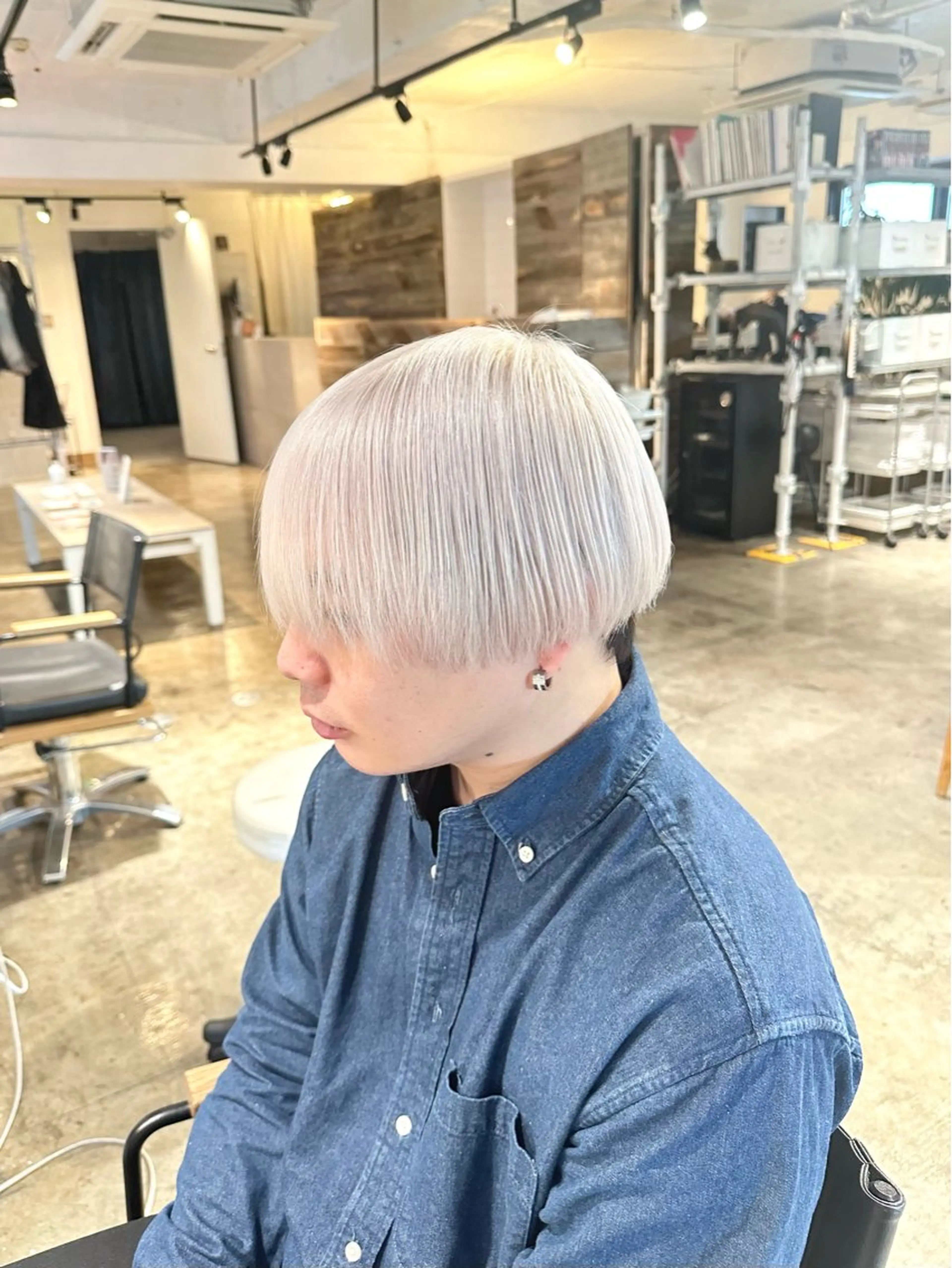 メンズ メンズブリーチ メンズハイライト メンズハイトーン マッシュ カット ヘアカラー トリートメント 骨格補正施術/メンズ 専門美容師/YUYAのヘアスタイル