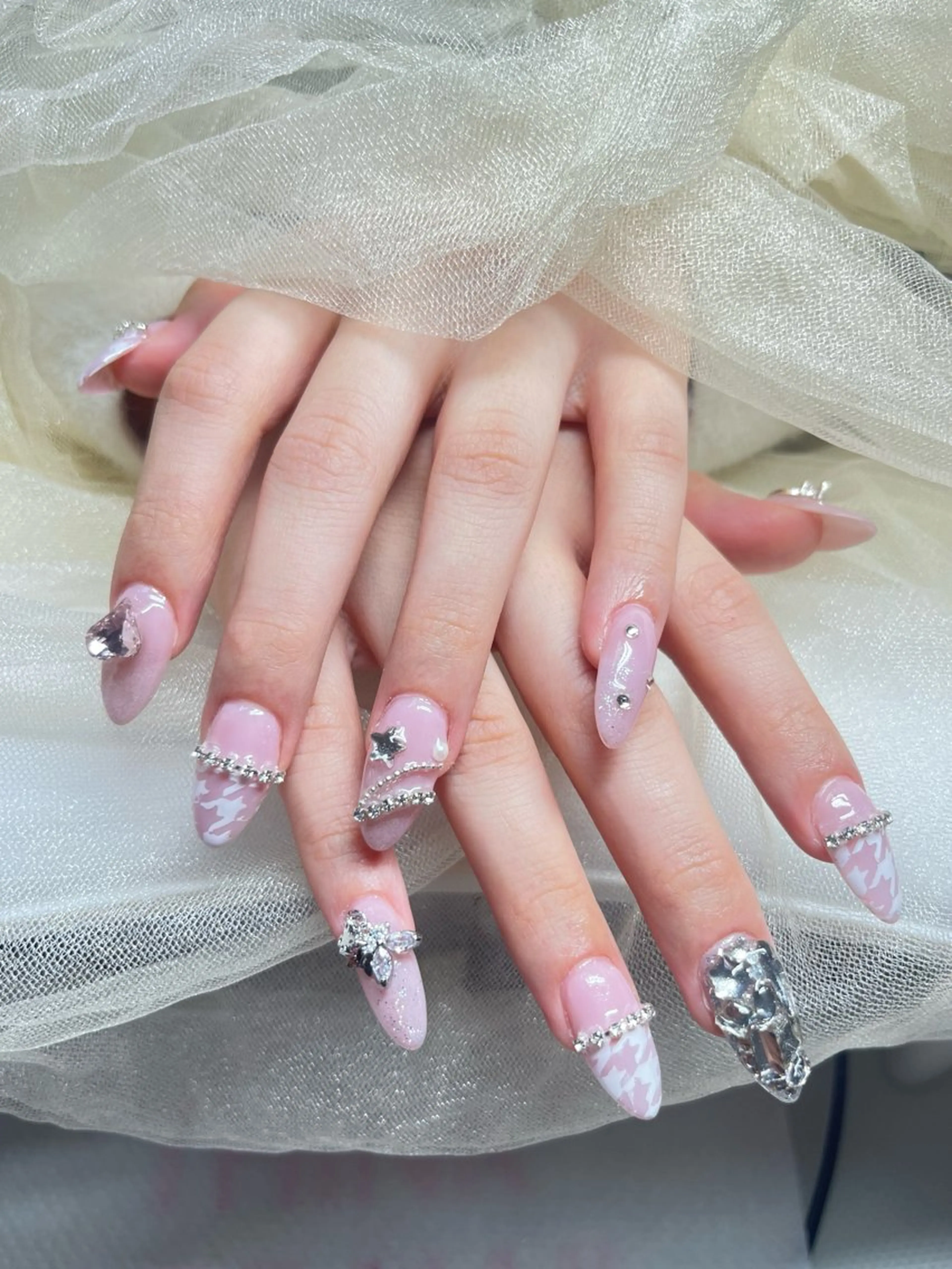 💖チップ長さ出し持ち込みデザイン💖150分アード付け放題❣️新規オフありの写真