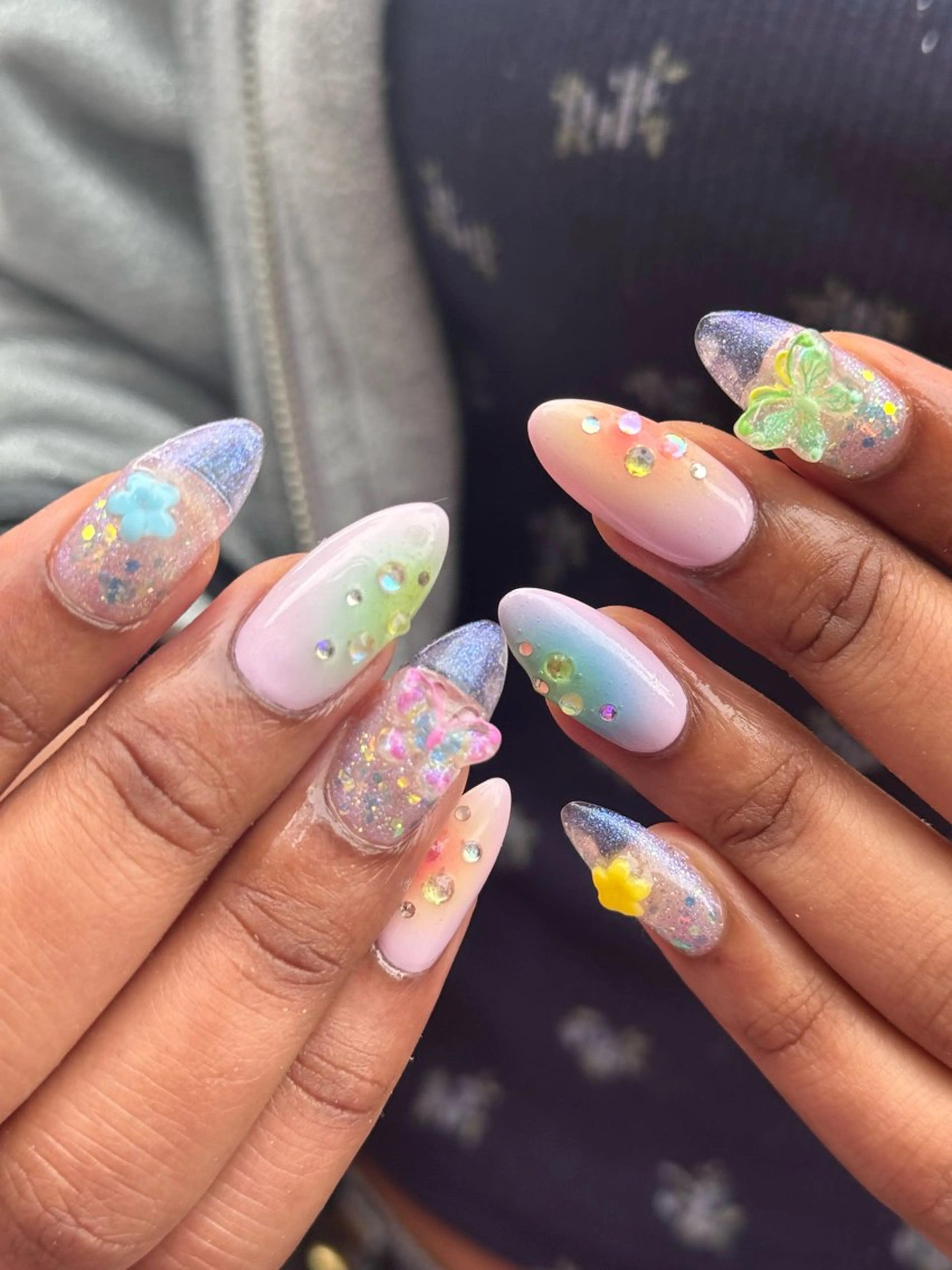 ネイル 🫧HI-KO 🫧のネイルデザイン