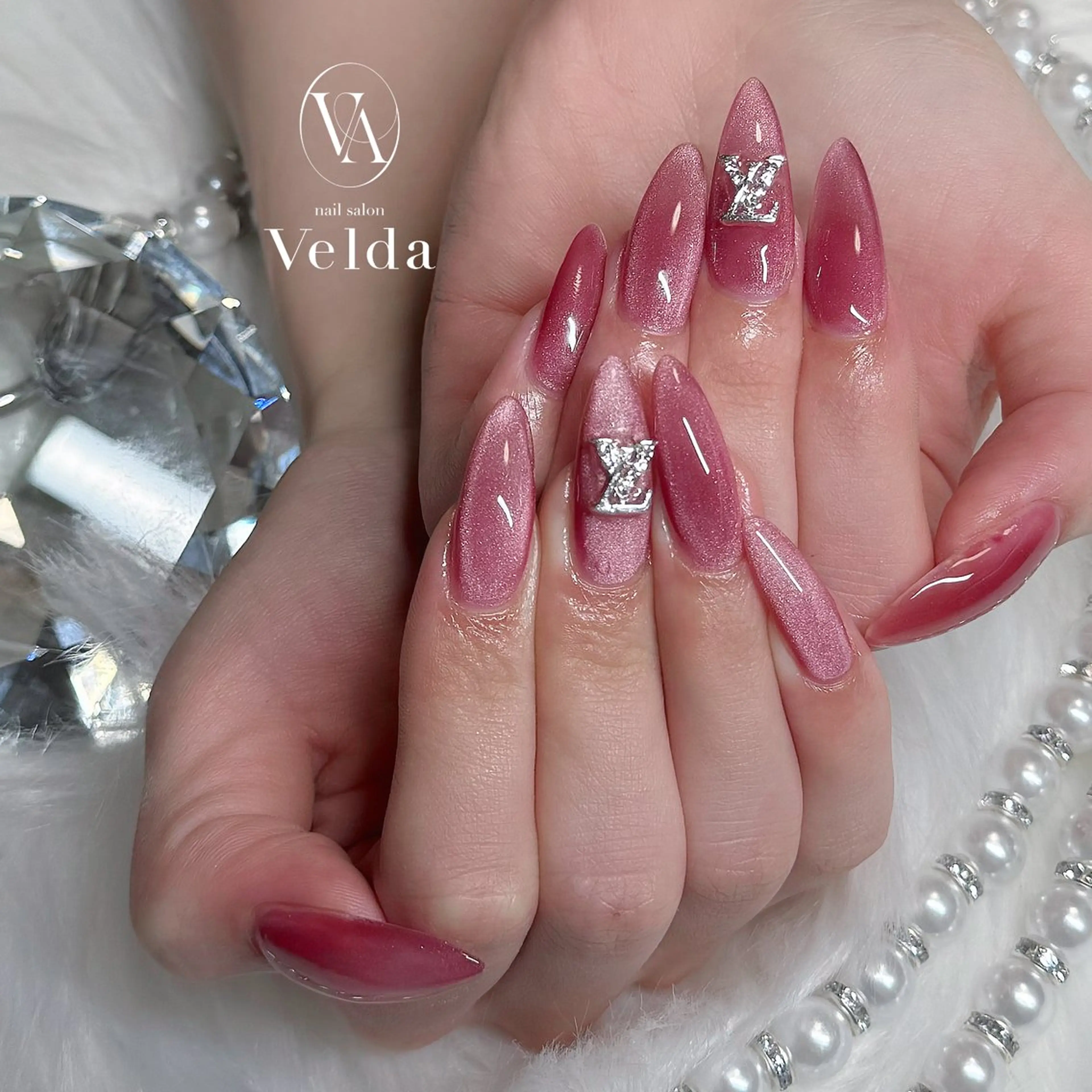 ネイル マグネットネイル マグネットワンカラー ワンカラーネイル ハンドネイル 💎Rina 💎のネイルデザイン