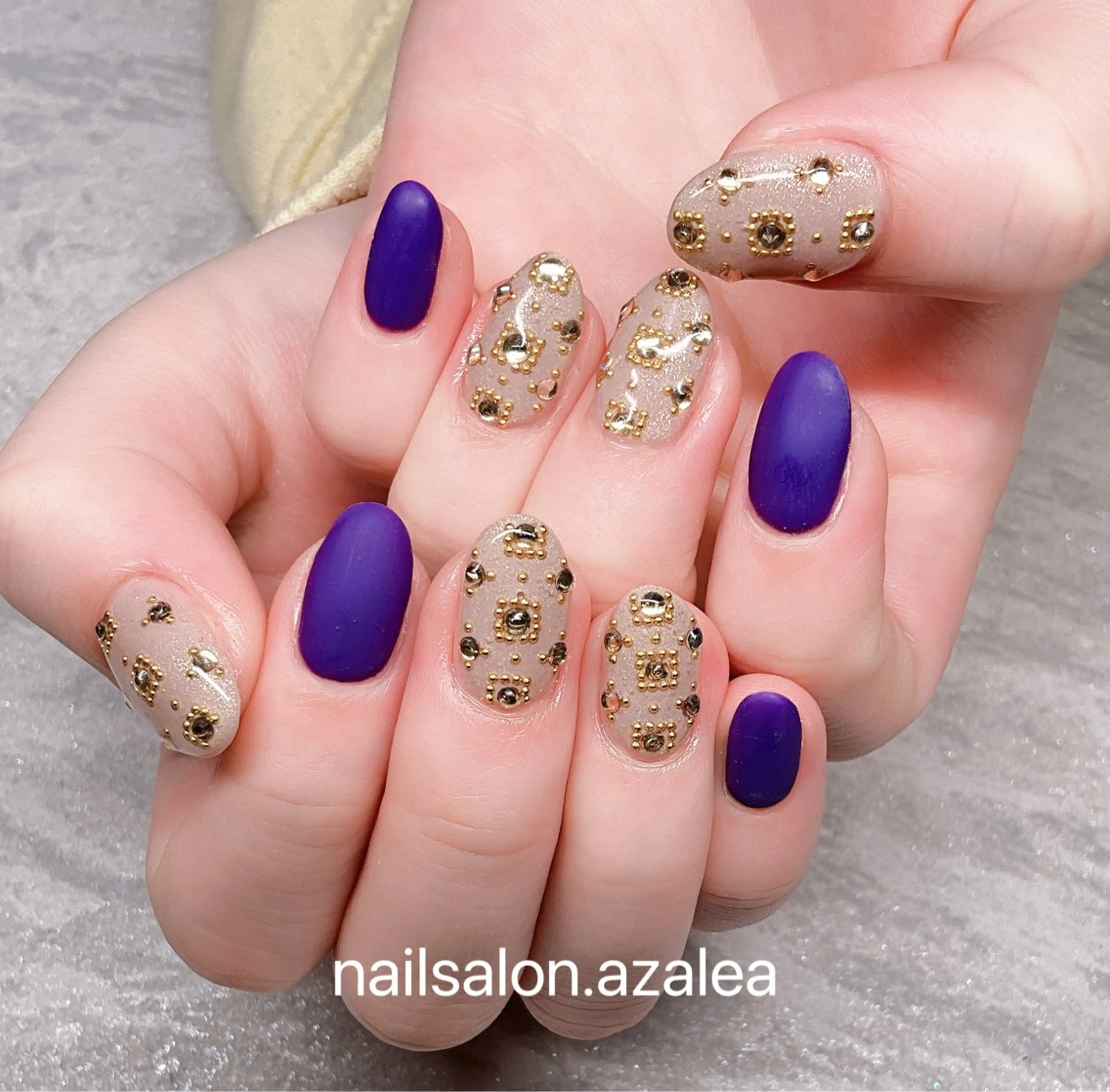 ネイル R inのネイルデザイン