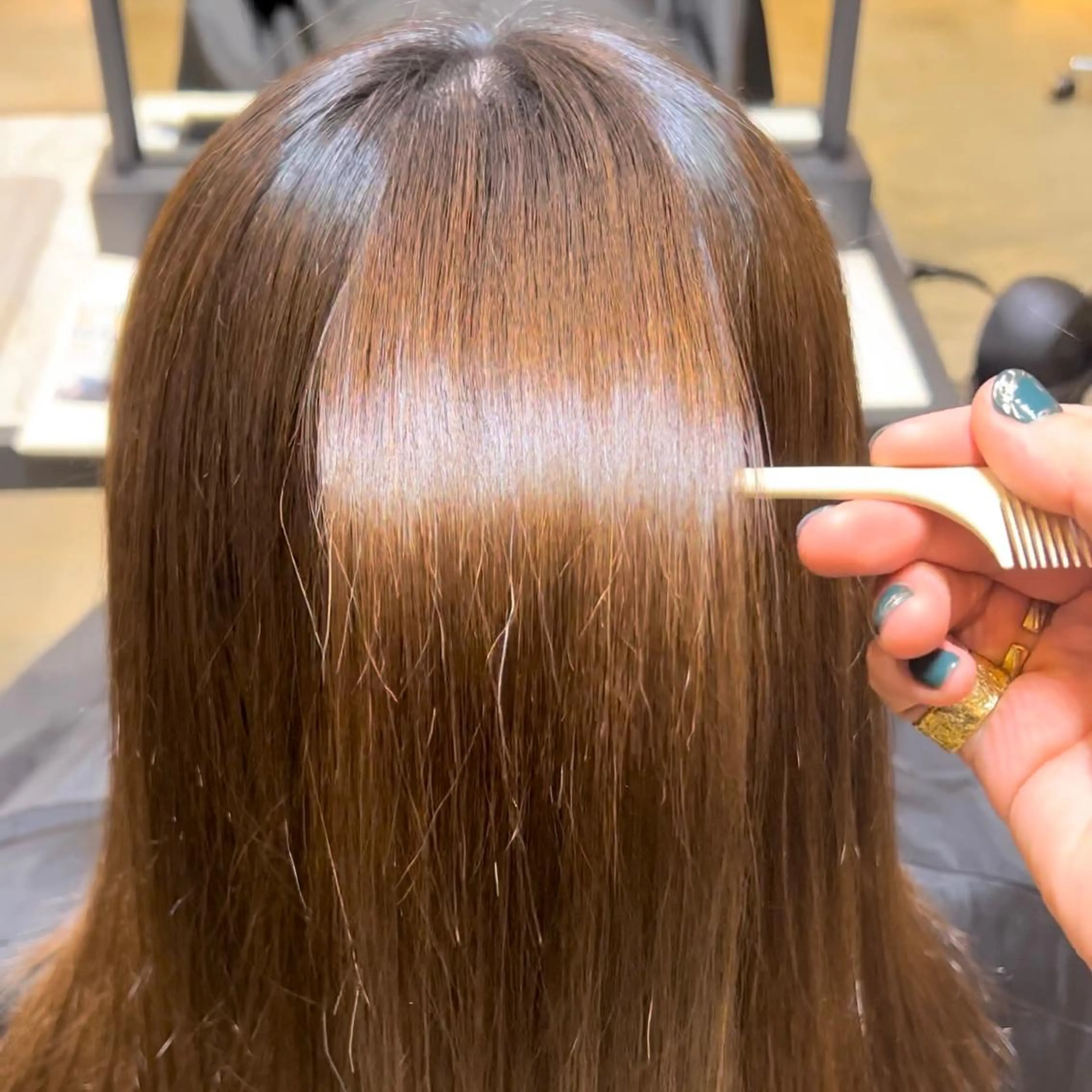 セミロング 似合わせレイヤー・ボ ブ タナカ レイヤのヘアスタイル