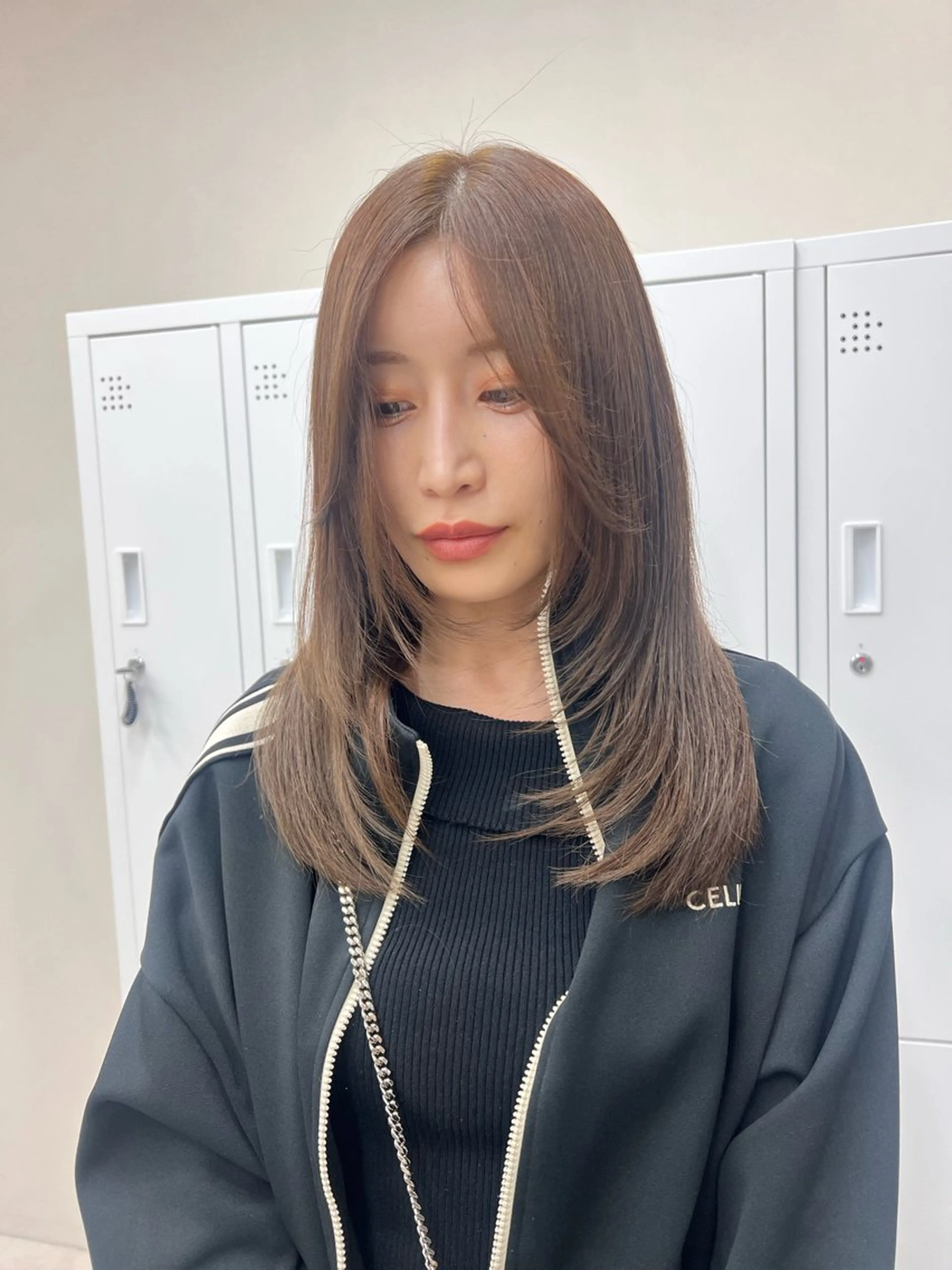 カラー aya / ニュアンスカラーのヘアスタイル