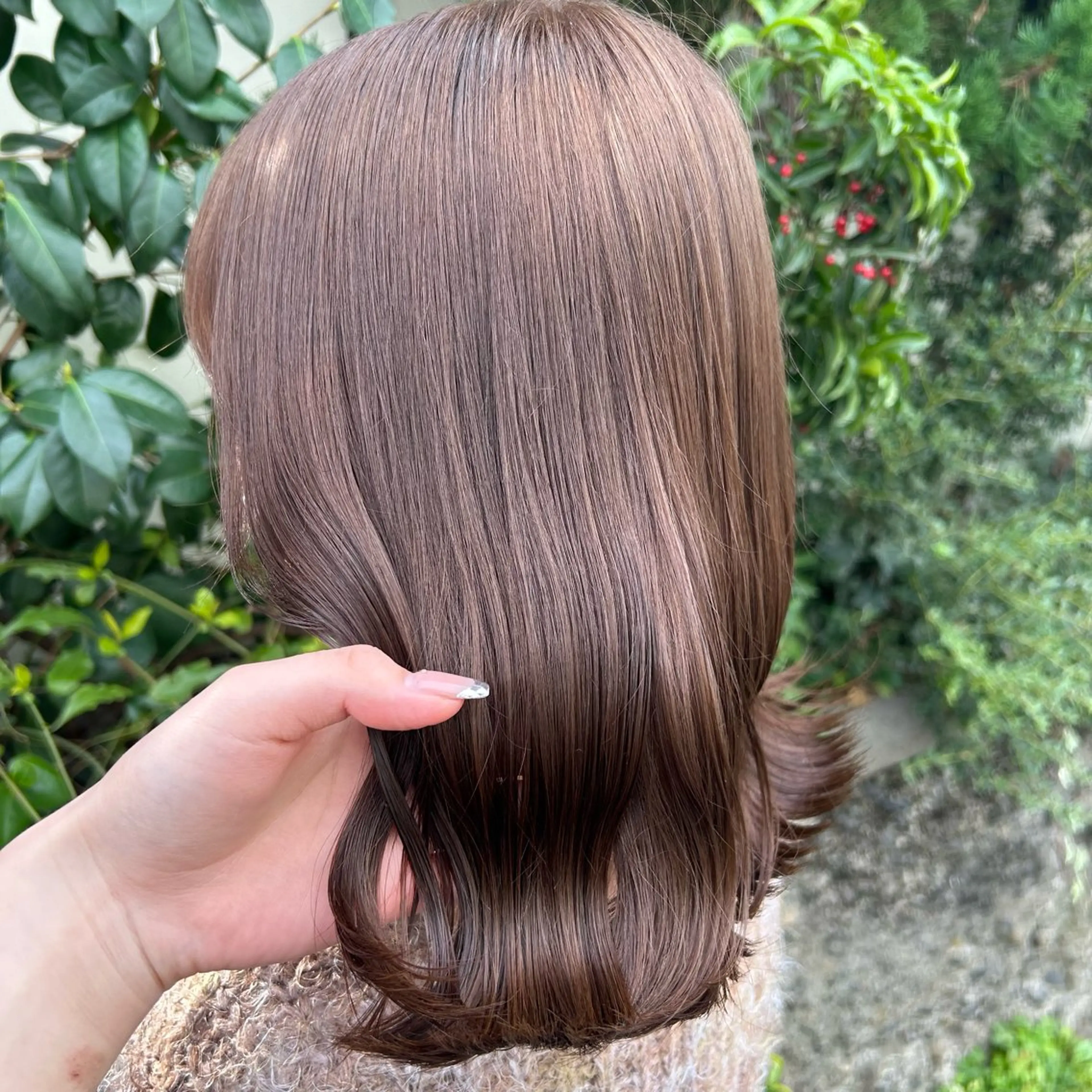 ミディアム レイヤーカット カット ヘアカラー トリートメント LOE Yuuka/42🩵のヘアスタイル