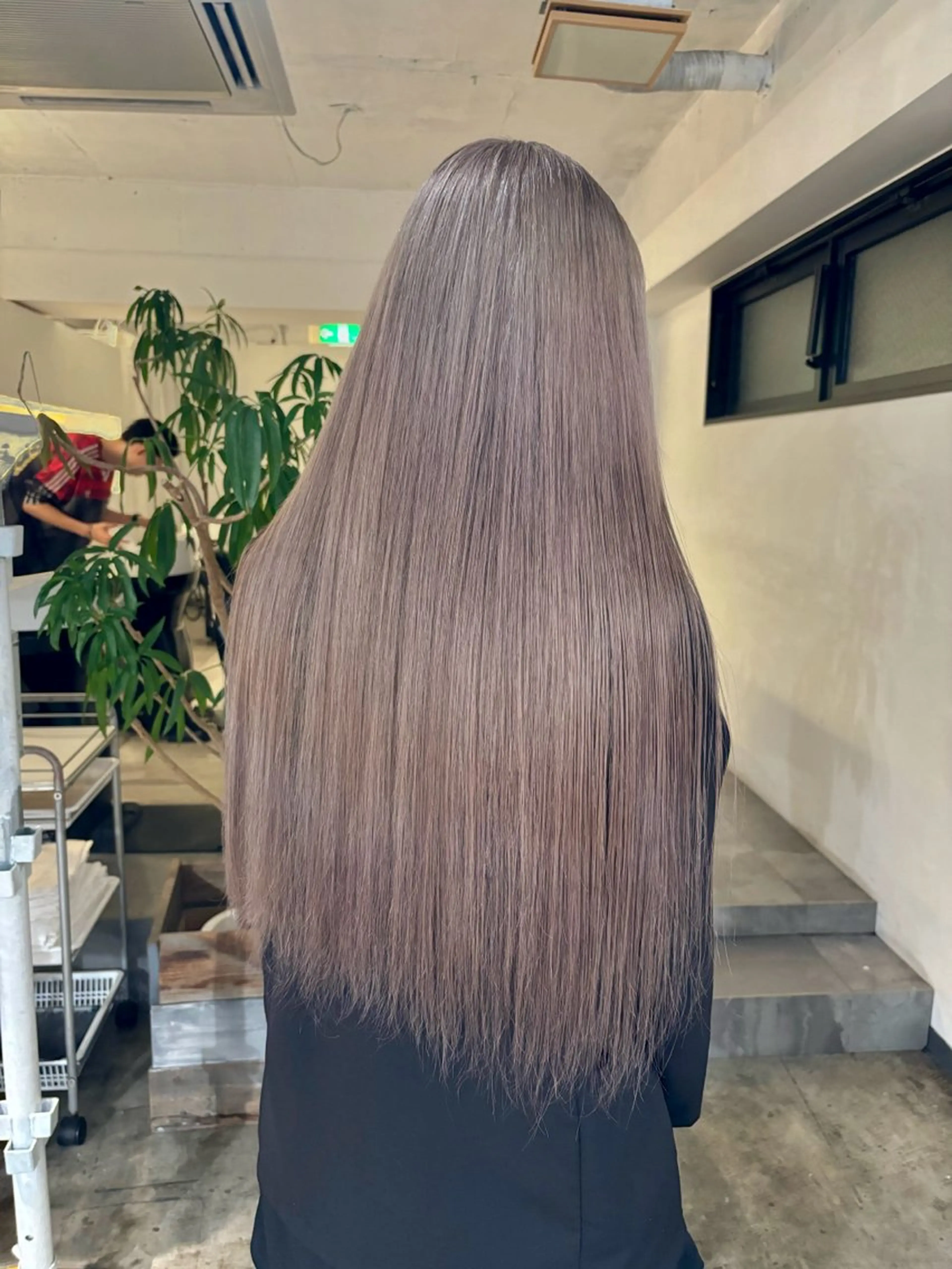 ロング カラー ベージュカラー ブリーチ ケアブリーチ ダブルカラー グレージュ ヘアカラー トリートメント 暖色カラー🍒 ケアブリーチ/akiのヘアスタイル