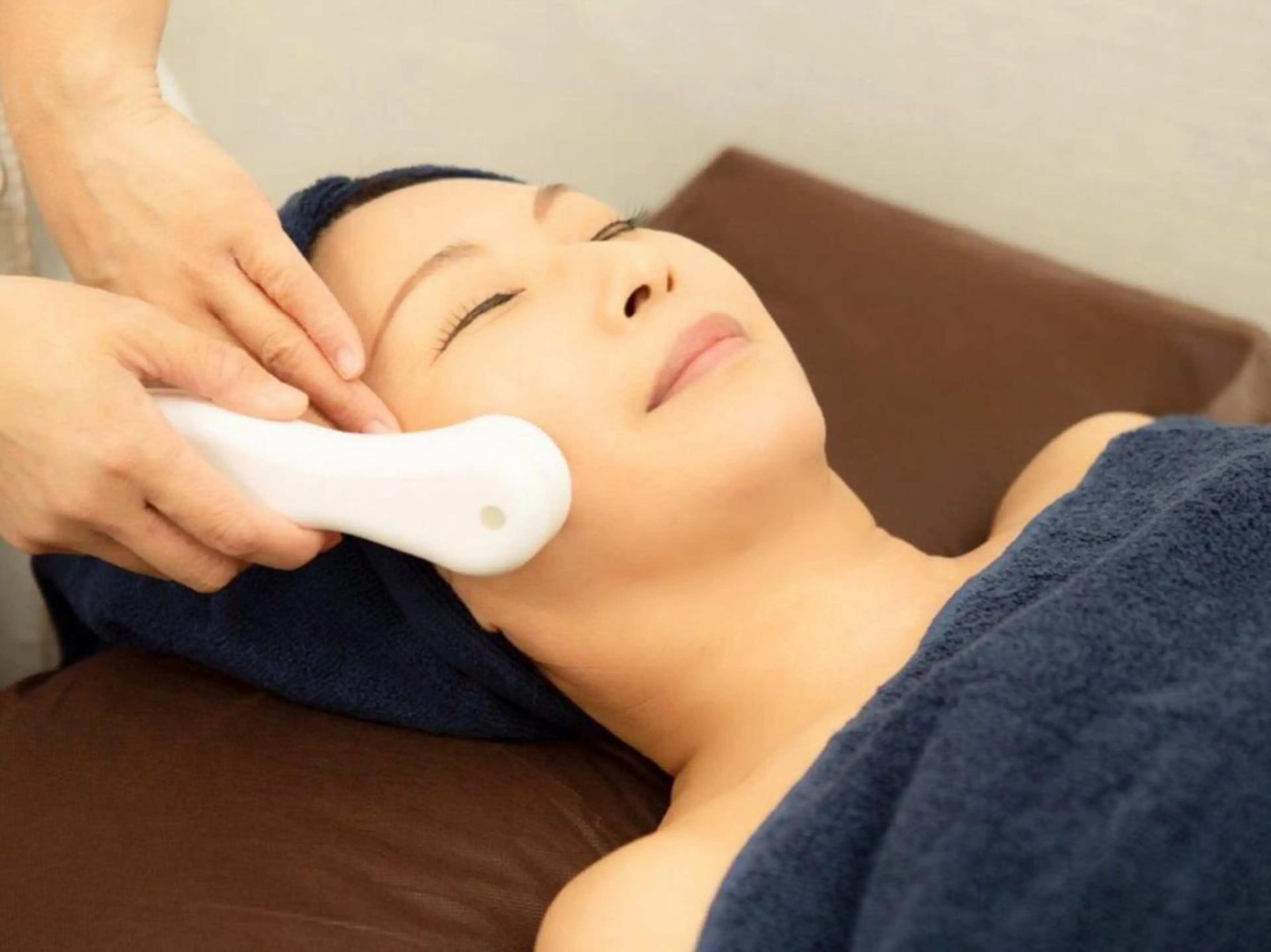 疲れ顔をスッキリリフト☆毛穴ケア集中フェイシャル6600円の写真