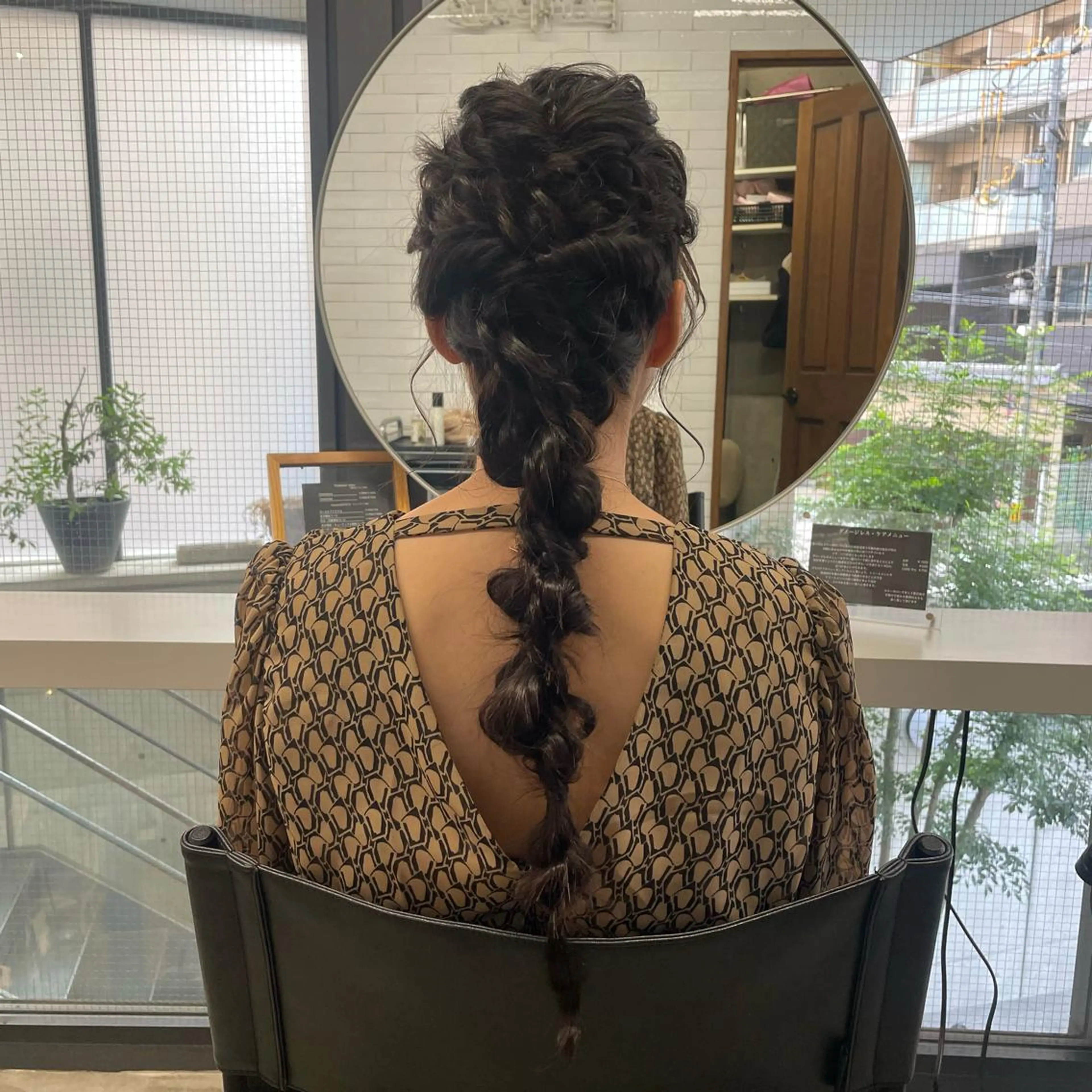 ヘアアレンジ 成人式 やすだ しおりのエステ・リラクイメージ