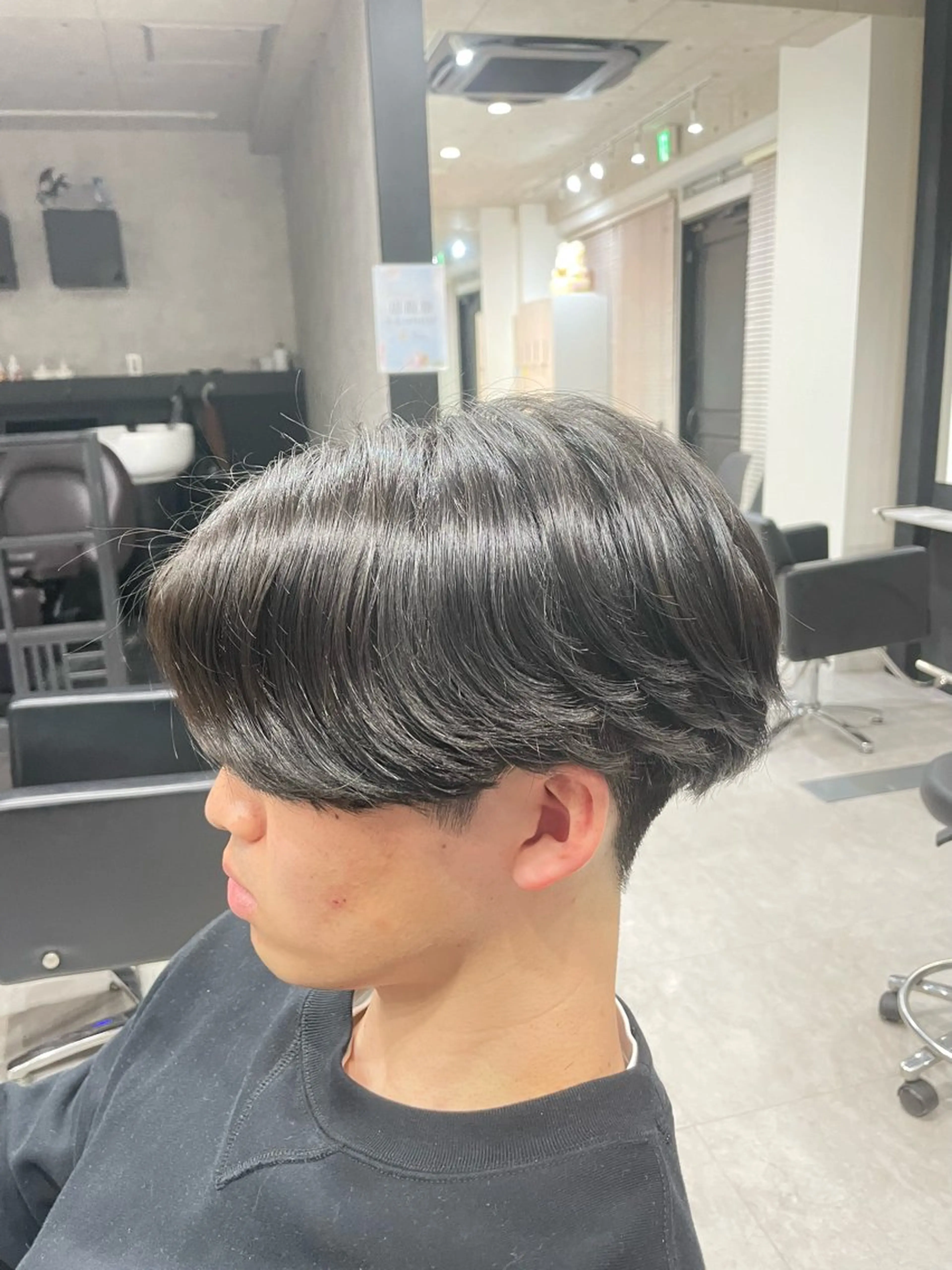 ショート パーマ メンズ センターパート メンズパーマ ニュアンスパーマ メンズショート🔥 颯太のヘアスタイル