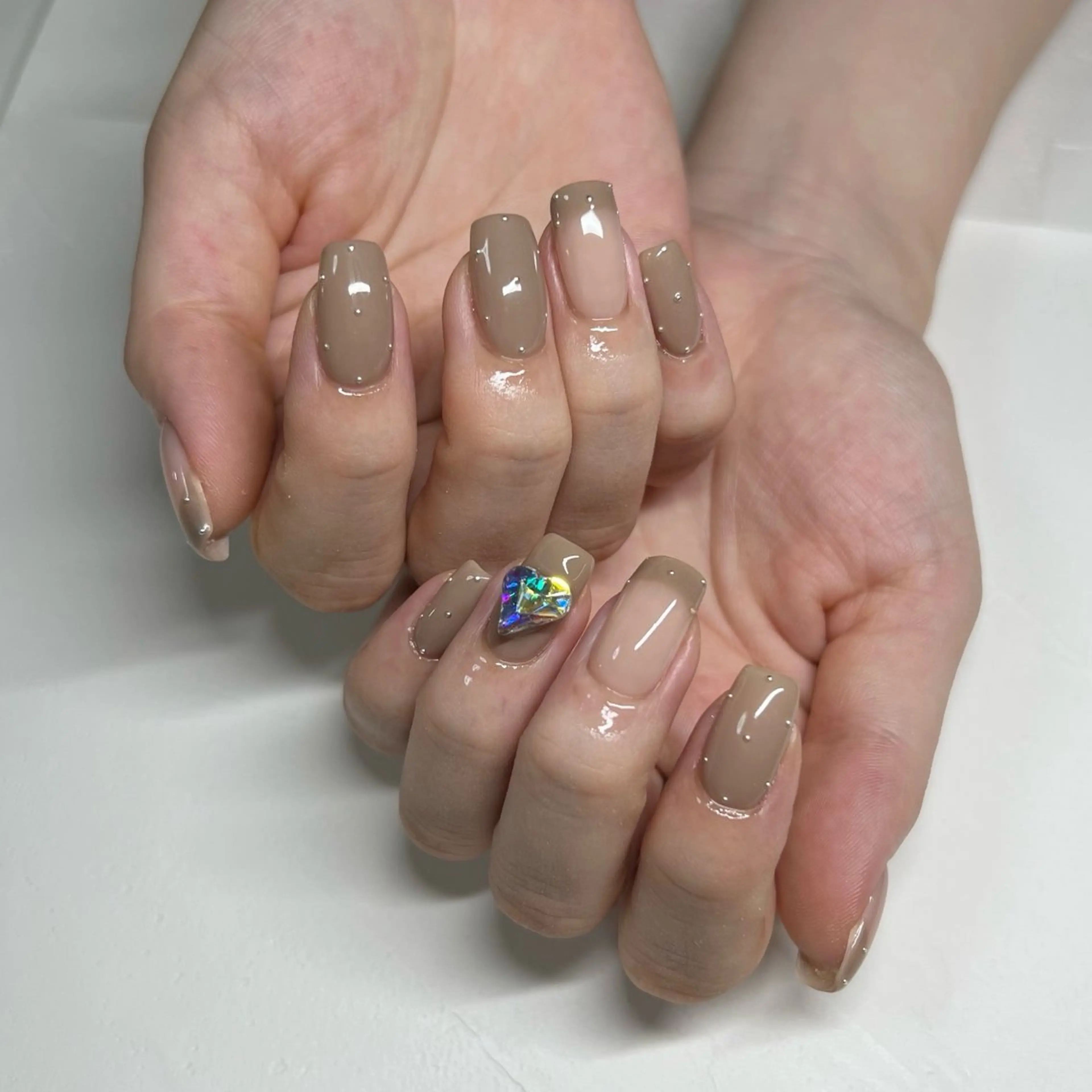 ネイル ブラウン フレンチネイル ハンドネイル 川端 京香のネイルデザイン