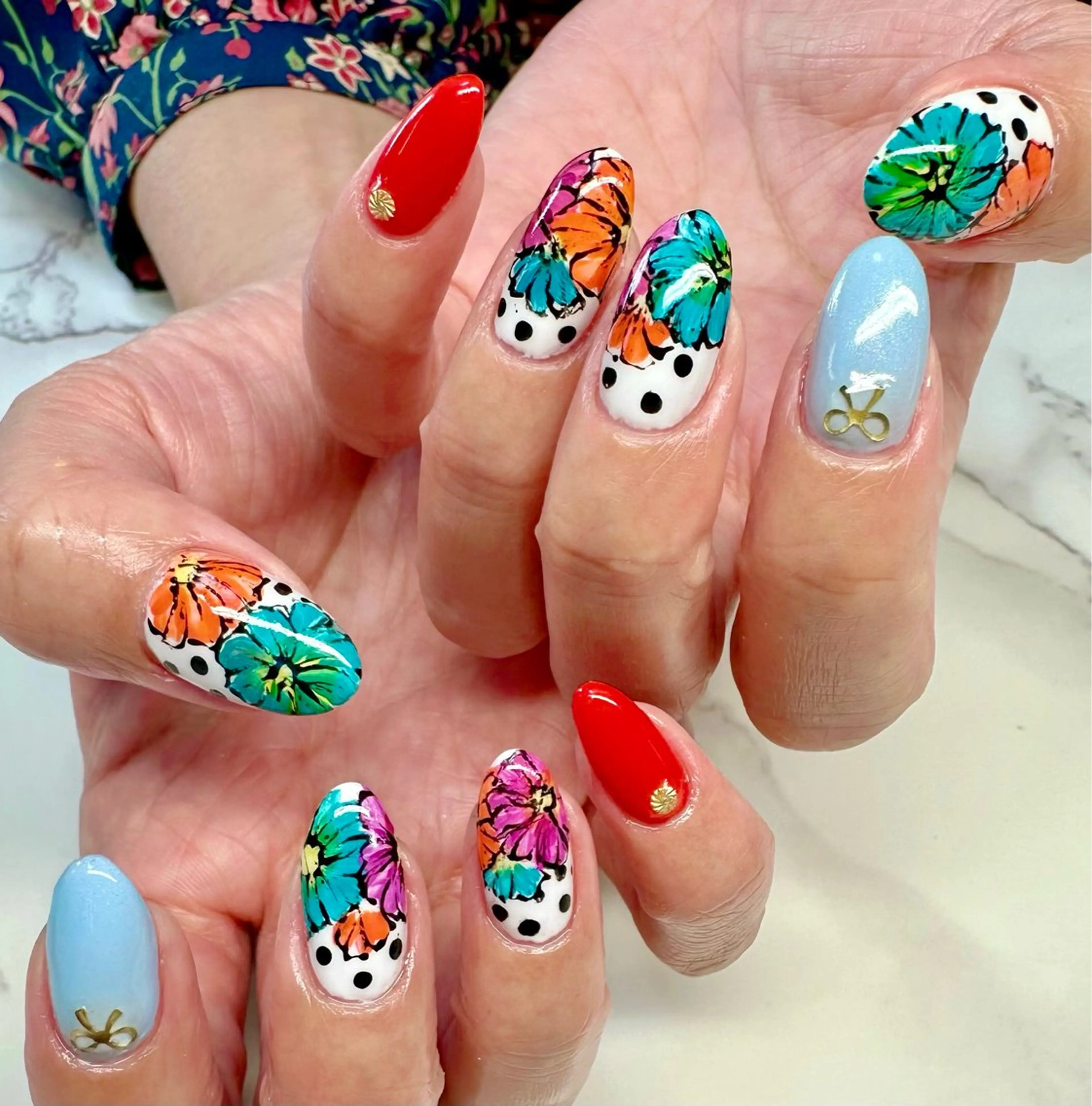 ネイル アートネイル チークネイル キラキラネイル ラメ(グリッター) マグネットネイル Mai’s nailのネイルデザイン