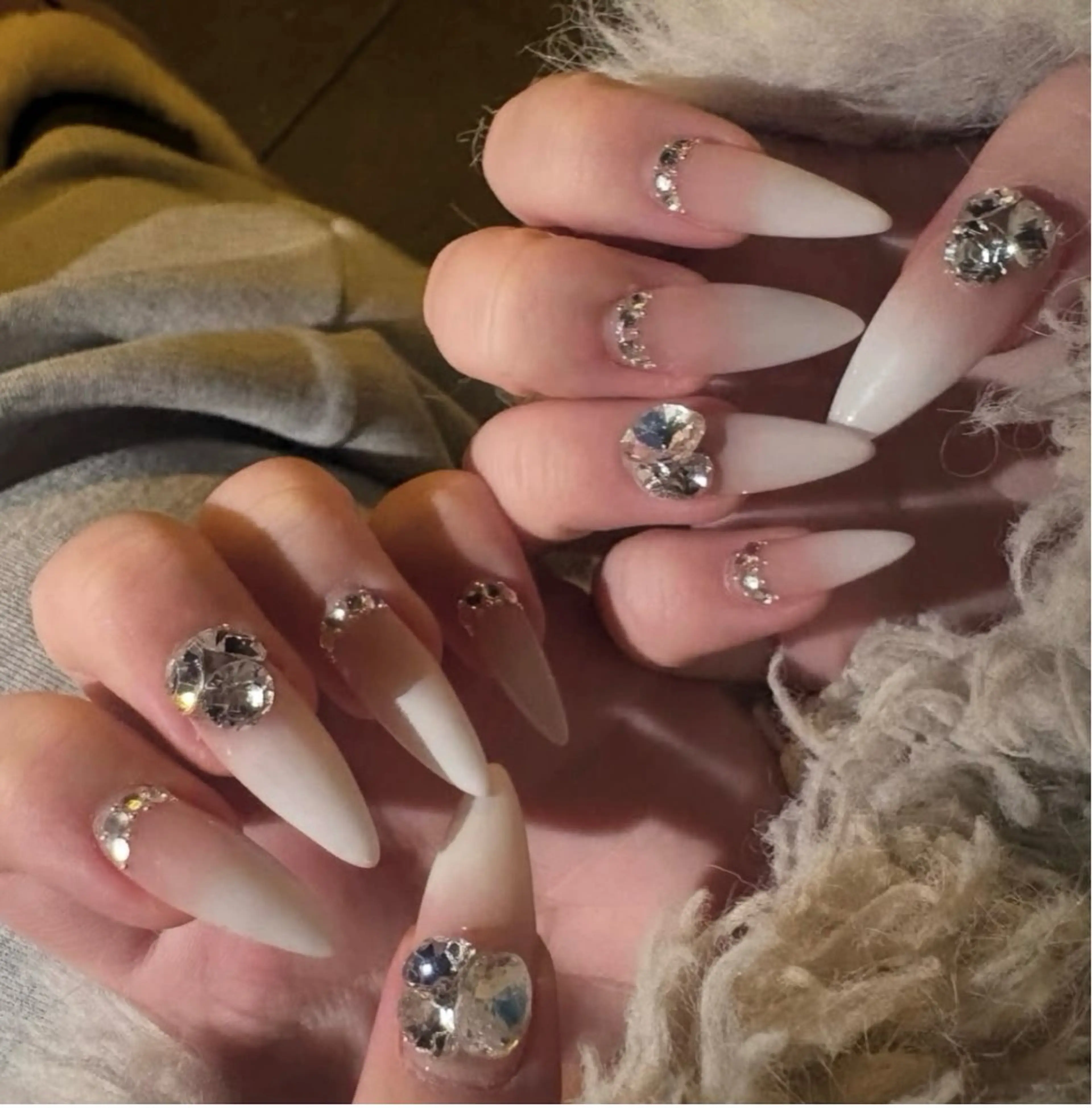 ネイル 韓国ネイル ニュアンスネイル シンプルネイル ワンホンネイル Nihonthy Nail 新宿のネイルデザイン