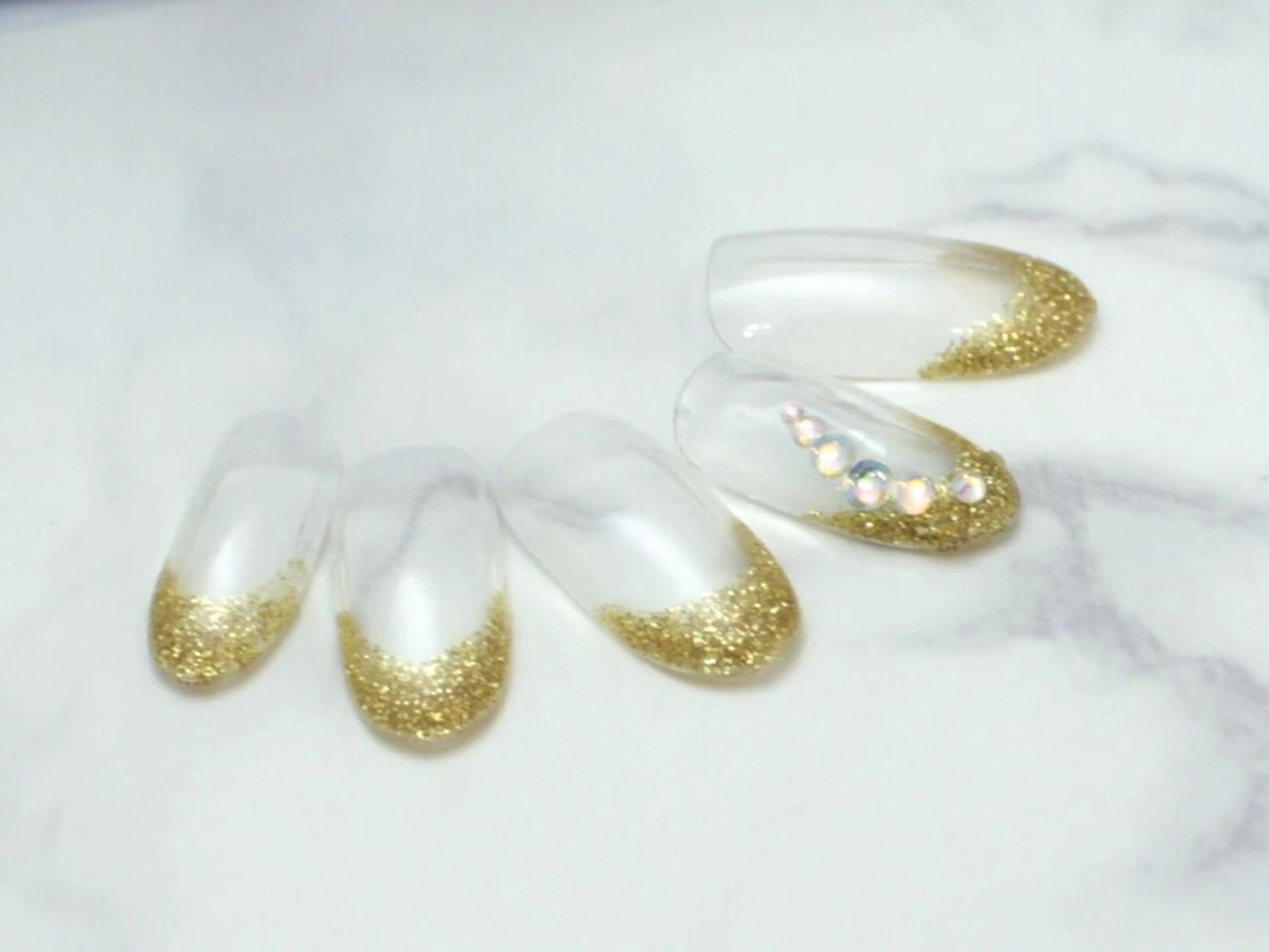 ネイル アートネイル フレンチネイル ラメ(グリッター) シンプルネイル ストーンネイル みな とのネイルデザイン