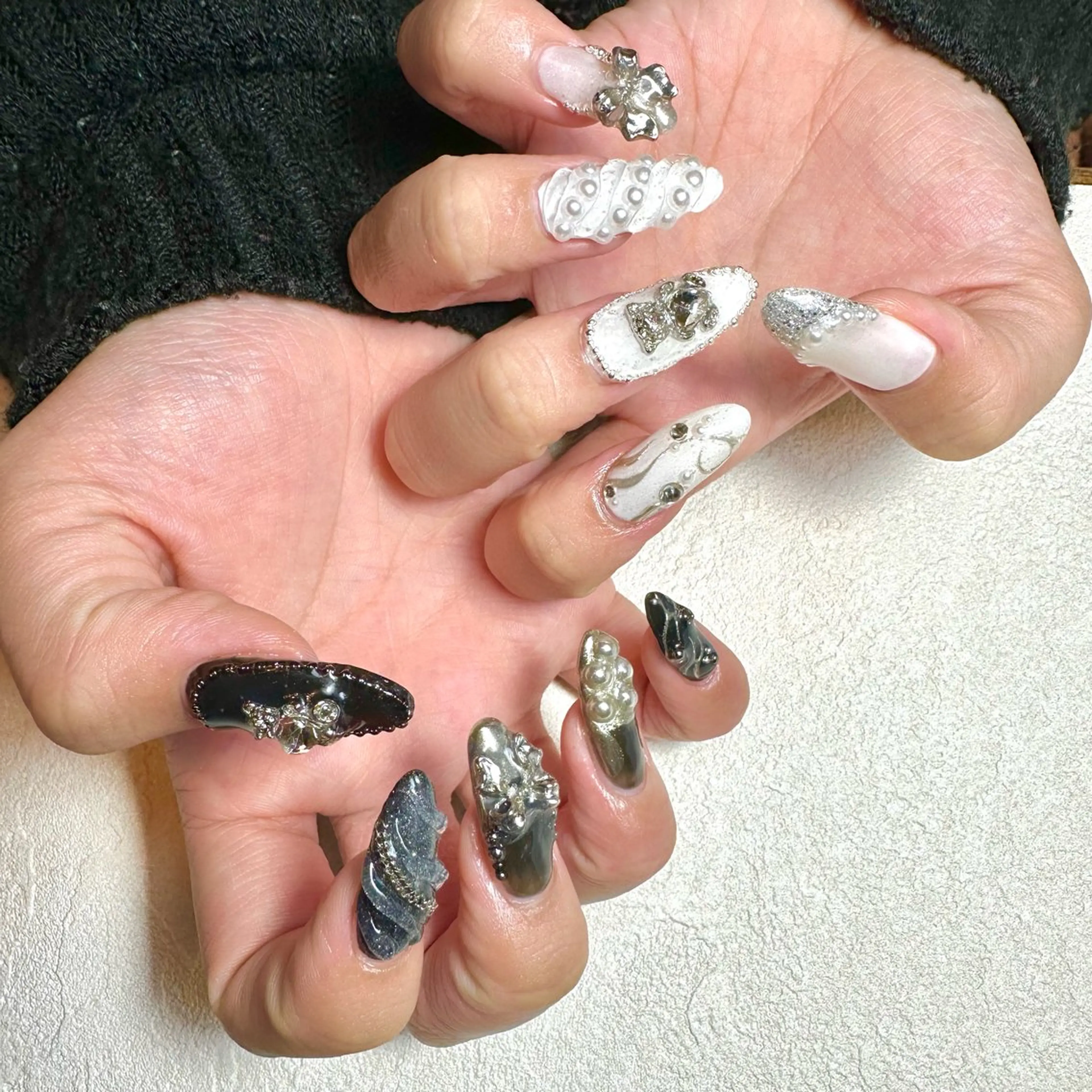 ネイル ぷっくりネイル ハンドネイル フットネイル GéRanium Harukaのネイルデザイン