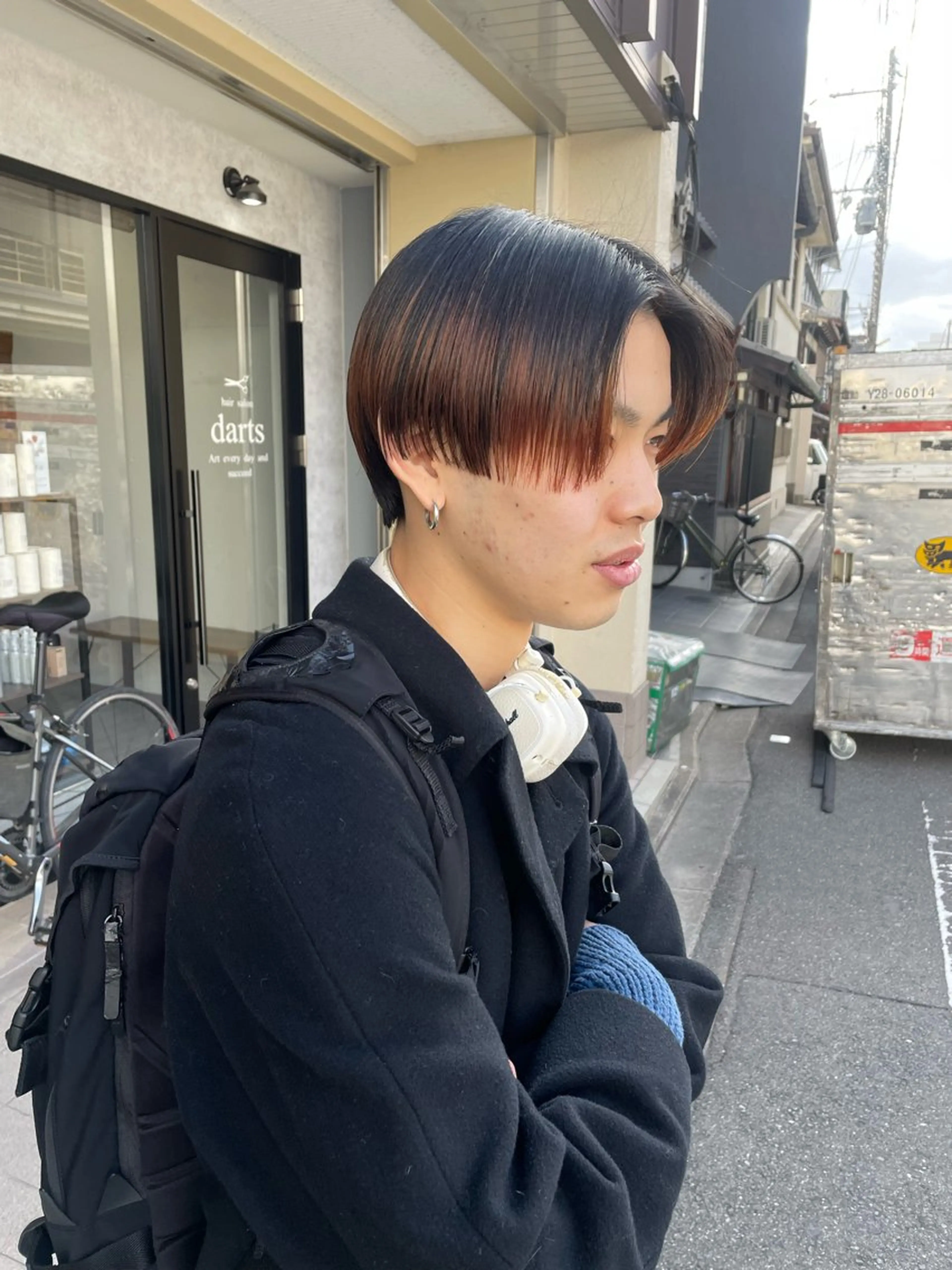 メンズ センターパート カット ヘアカラー トリートメント マツダ レンのヘアスタイル