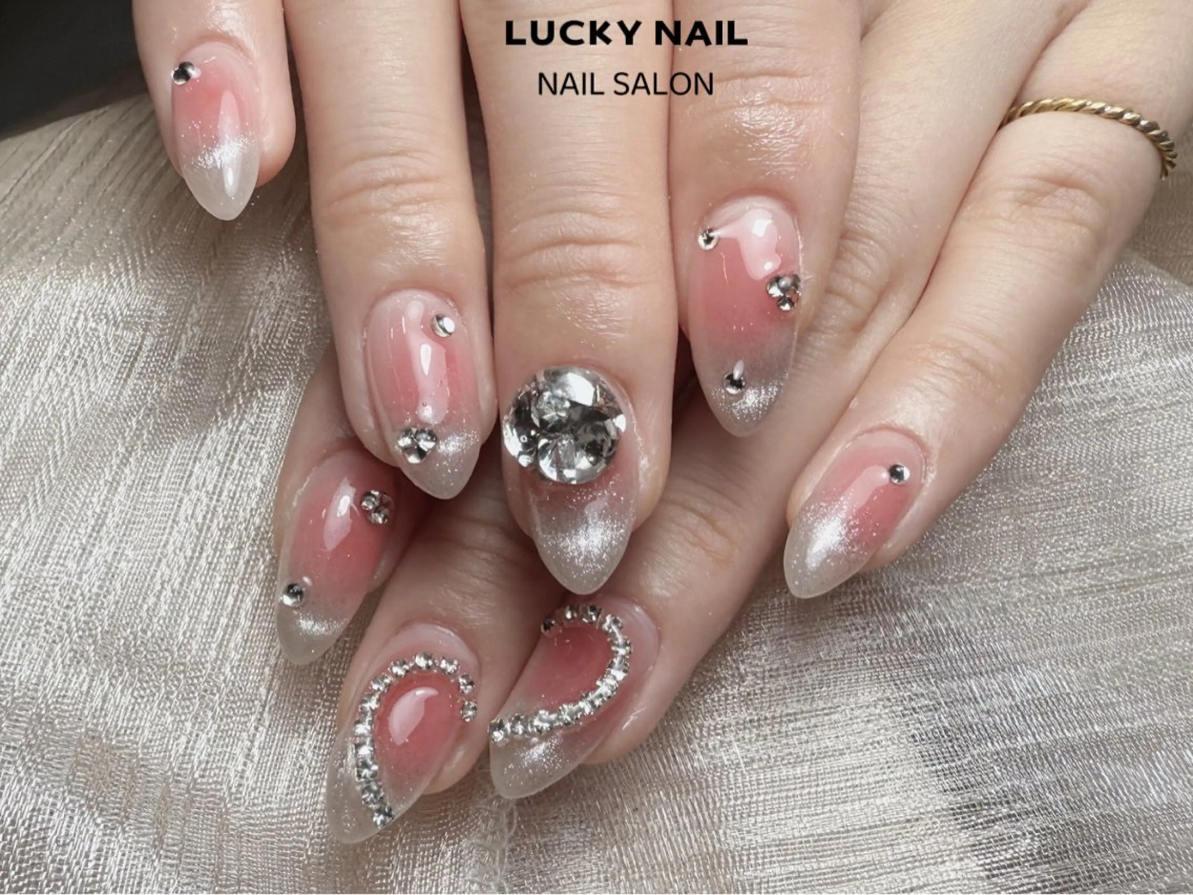 ネイル LUCKY NAILのネイルデザイン