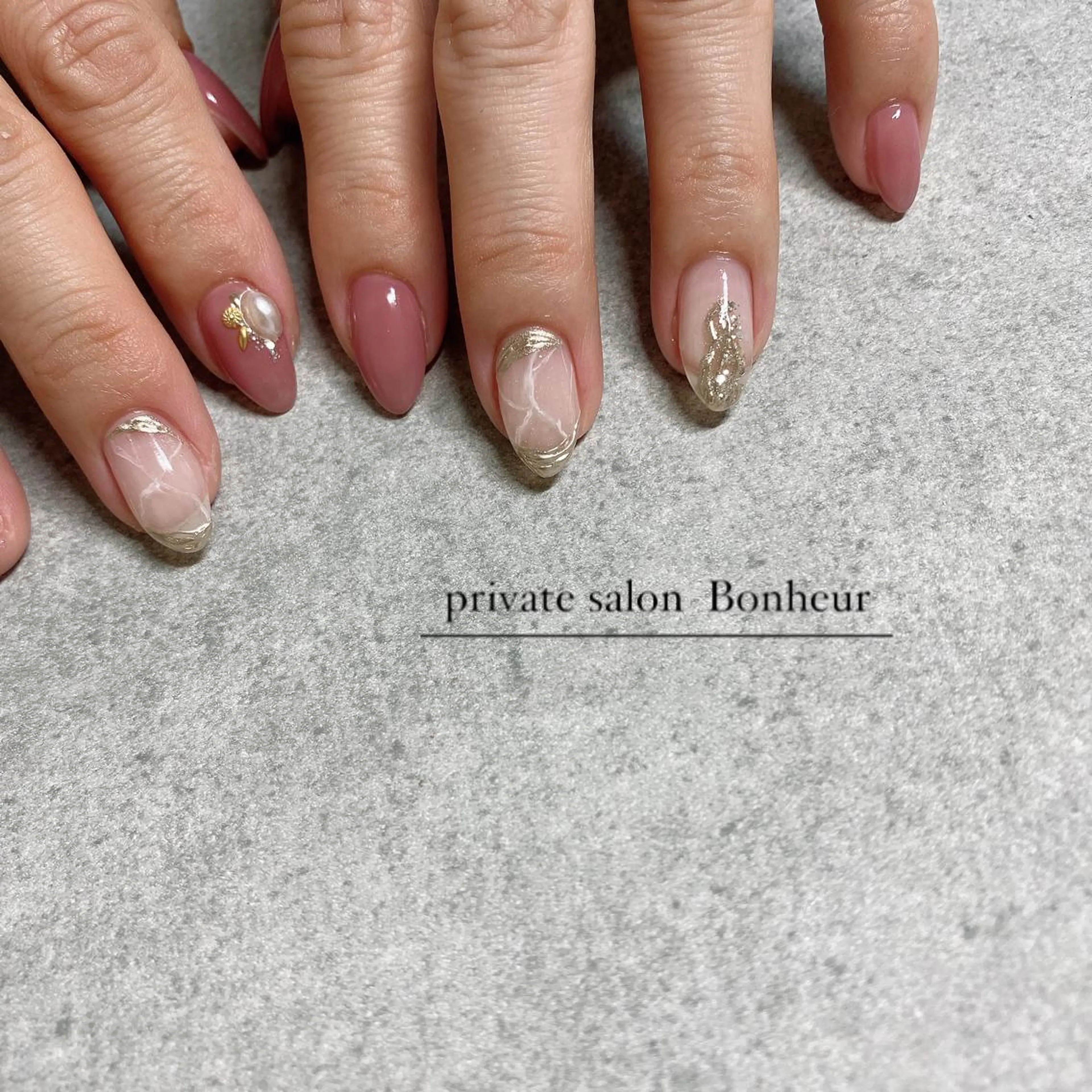 ネイル ハンドネイル BONHEUR Annaのネイルデザイン