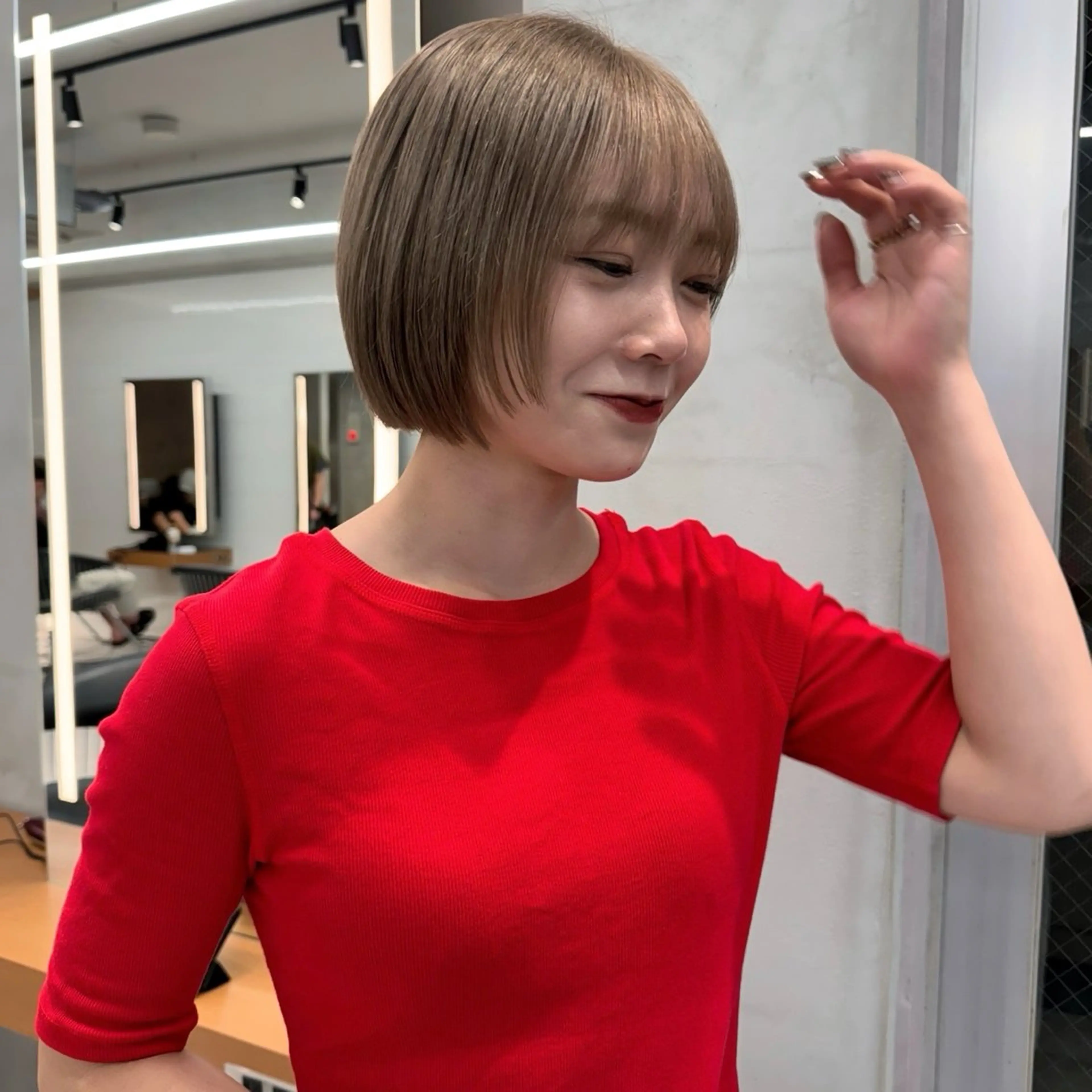 ボブカット+ダブルカラー※ブリーチ+オンカラー【ミニモU-25割限定40%off✨】の写真