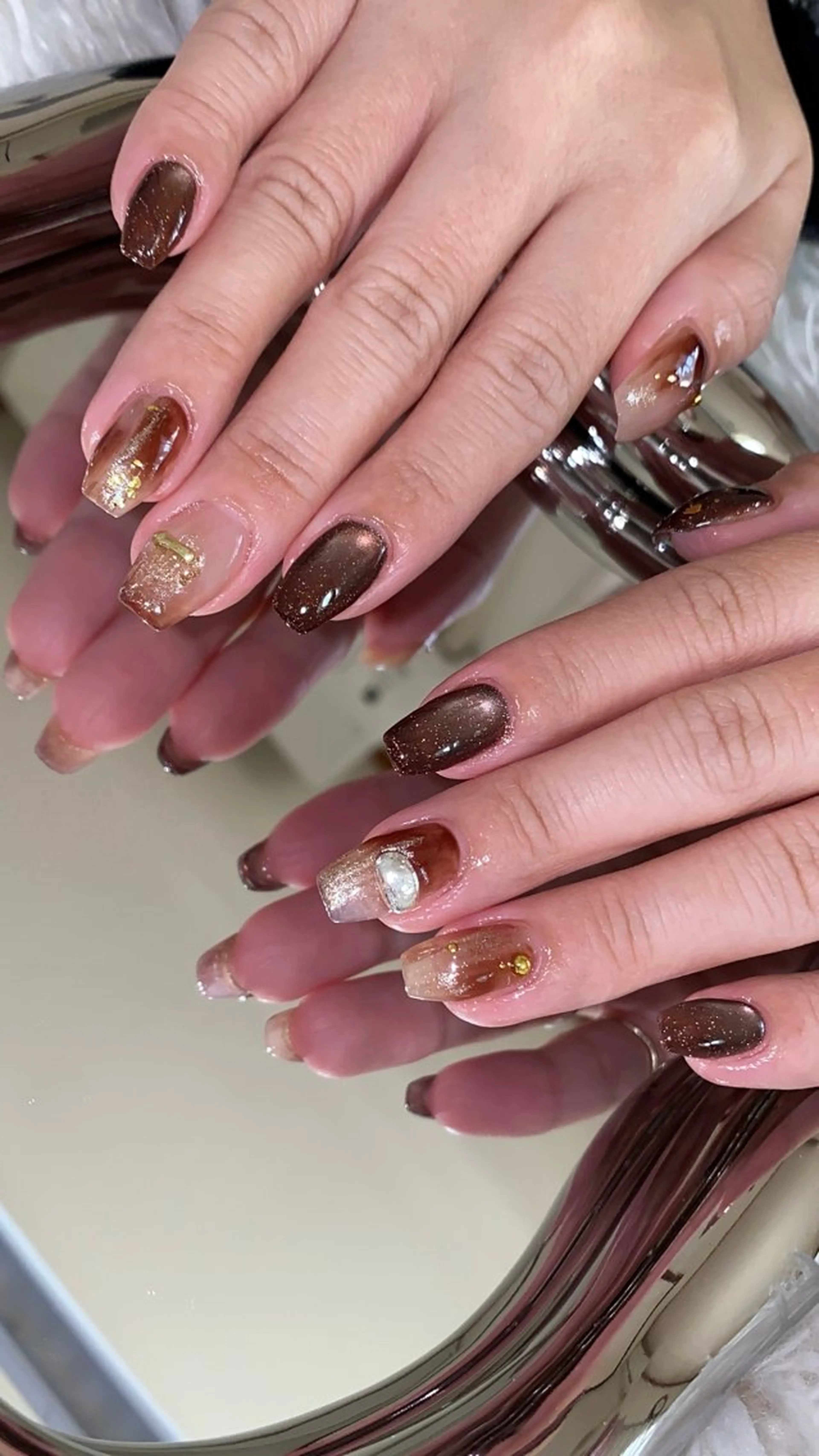 ネイル ハンドネイル n o q r m. n a c h iのネイルデザイン