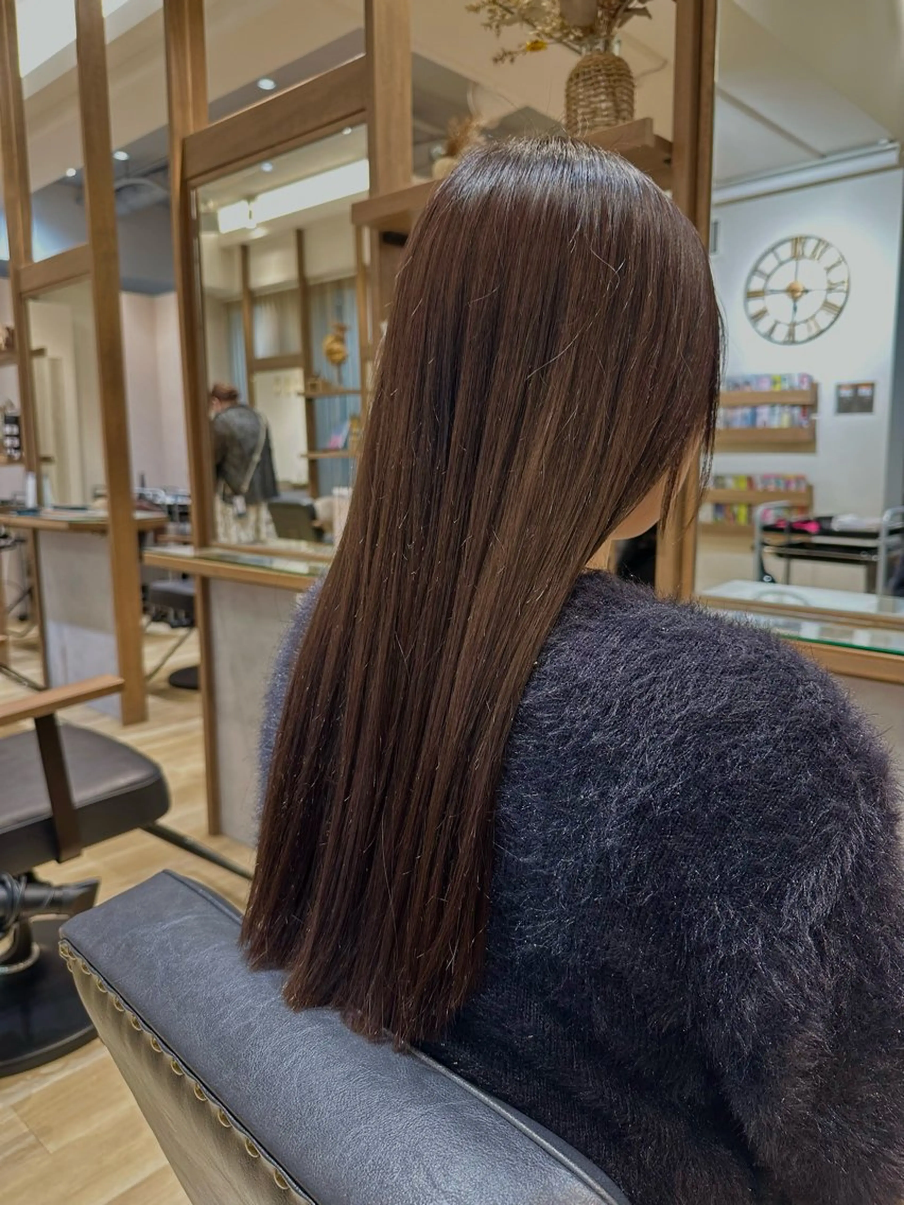 ロング 縮毛矯正 石原 麻菜のヘアスタイル
