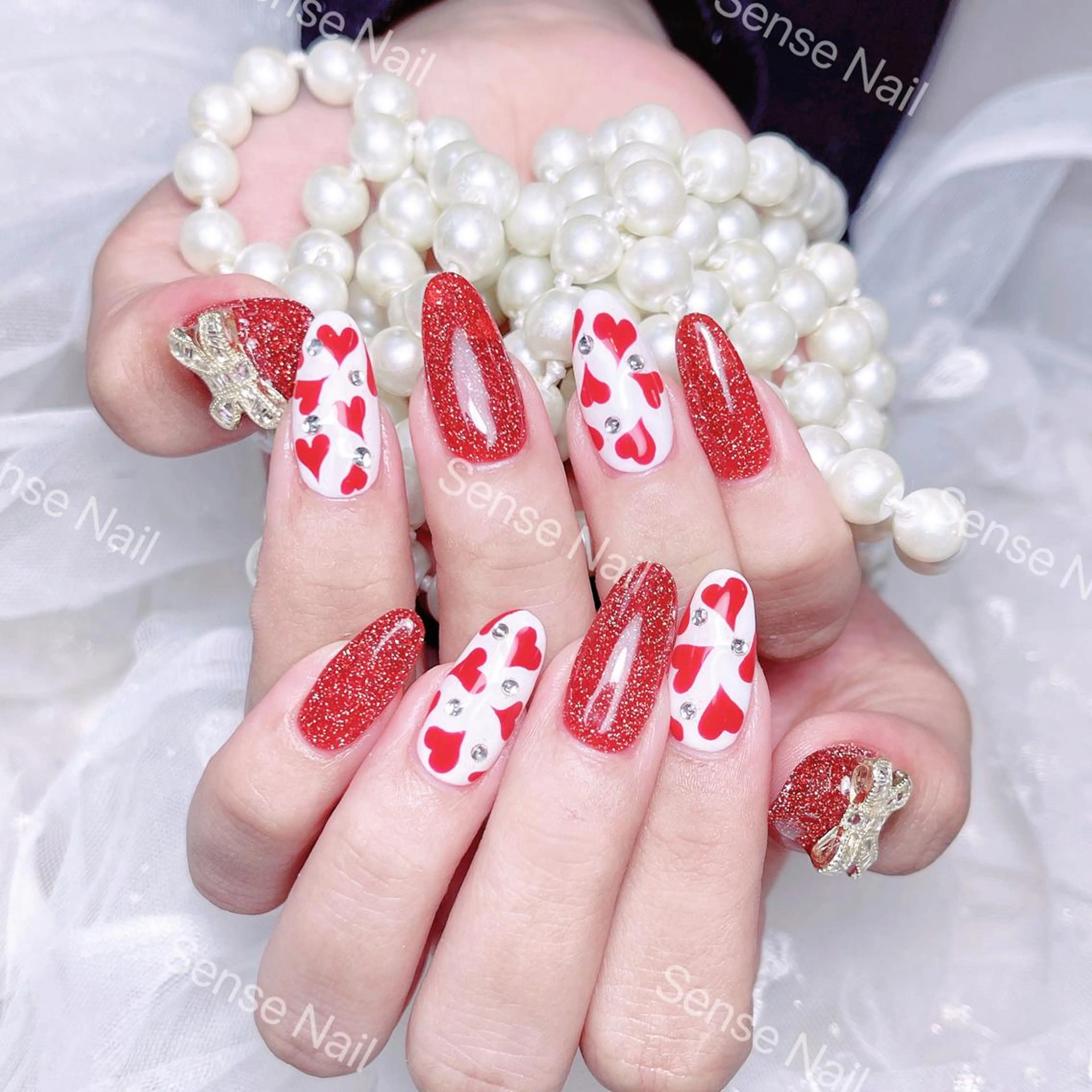 ネイル Queening 🦋のネイルデザイン