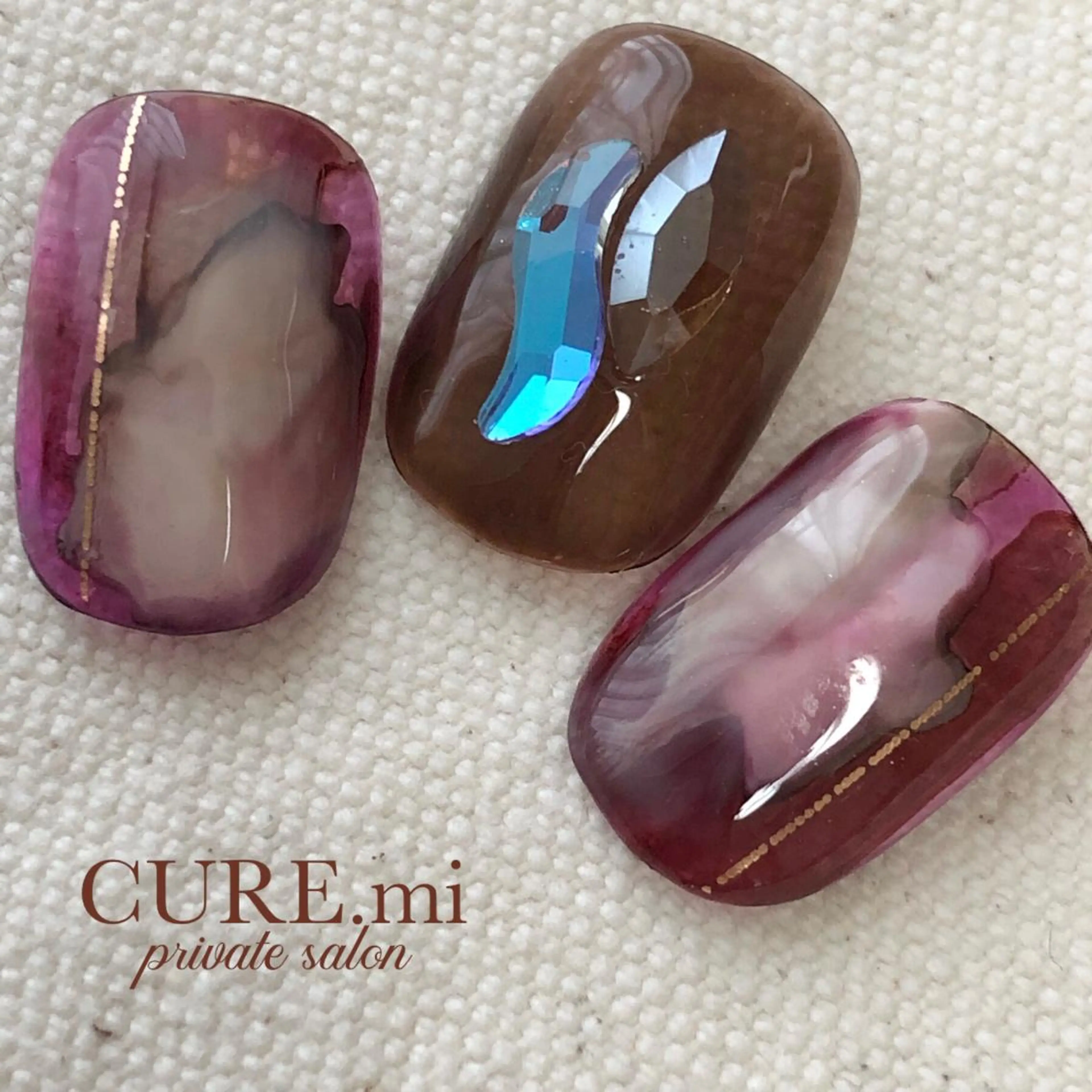 ネイル ブラウン ニュアンスネイル パープル ハンドネイル ハンドケア 伊藤 美香のその他イメージ