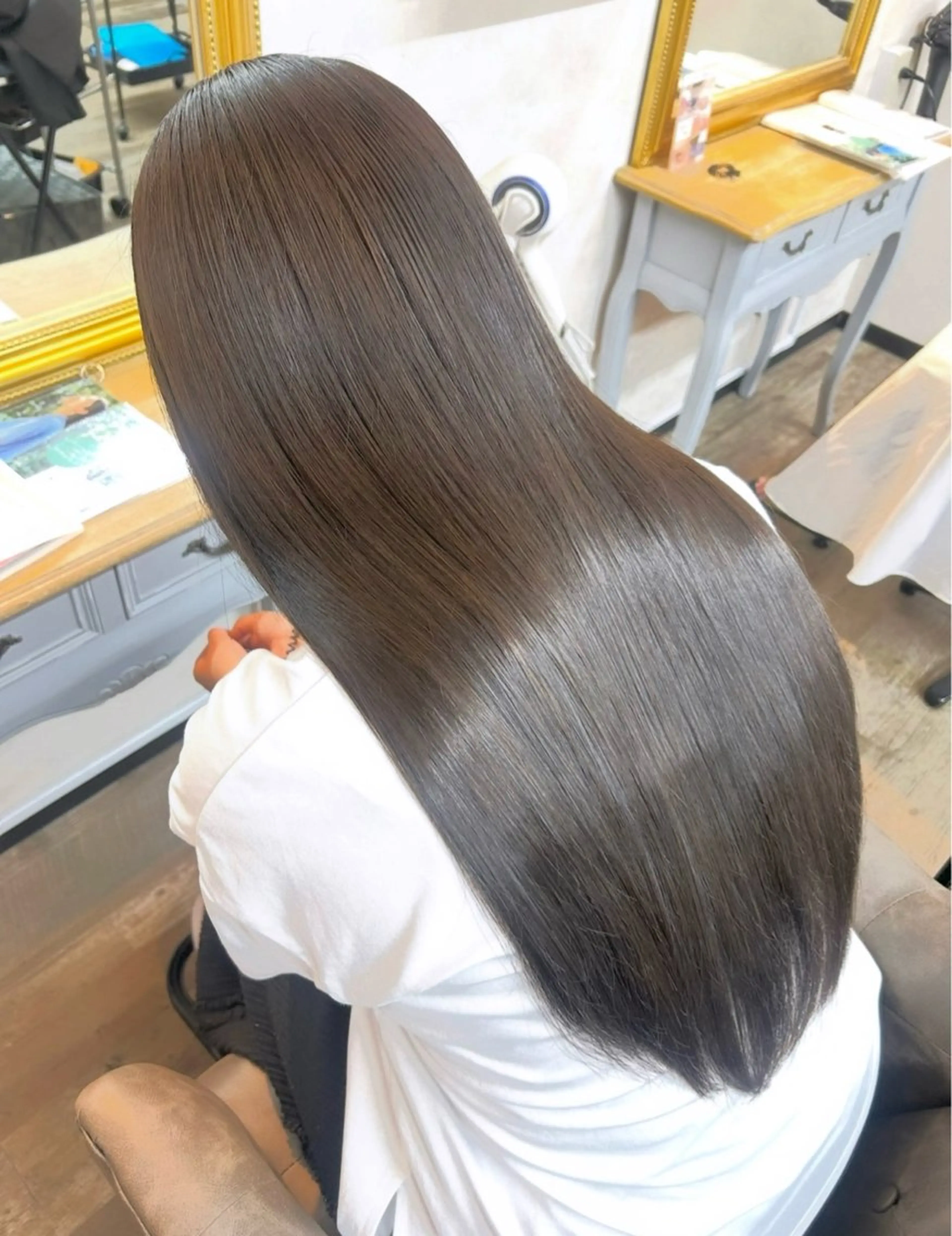 ロング カラー ヘアカラー トリートメント 🌼髪質整形🧸 艶カラー🌼珠理のヘアスタイル