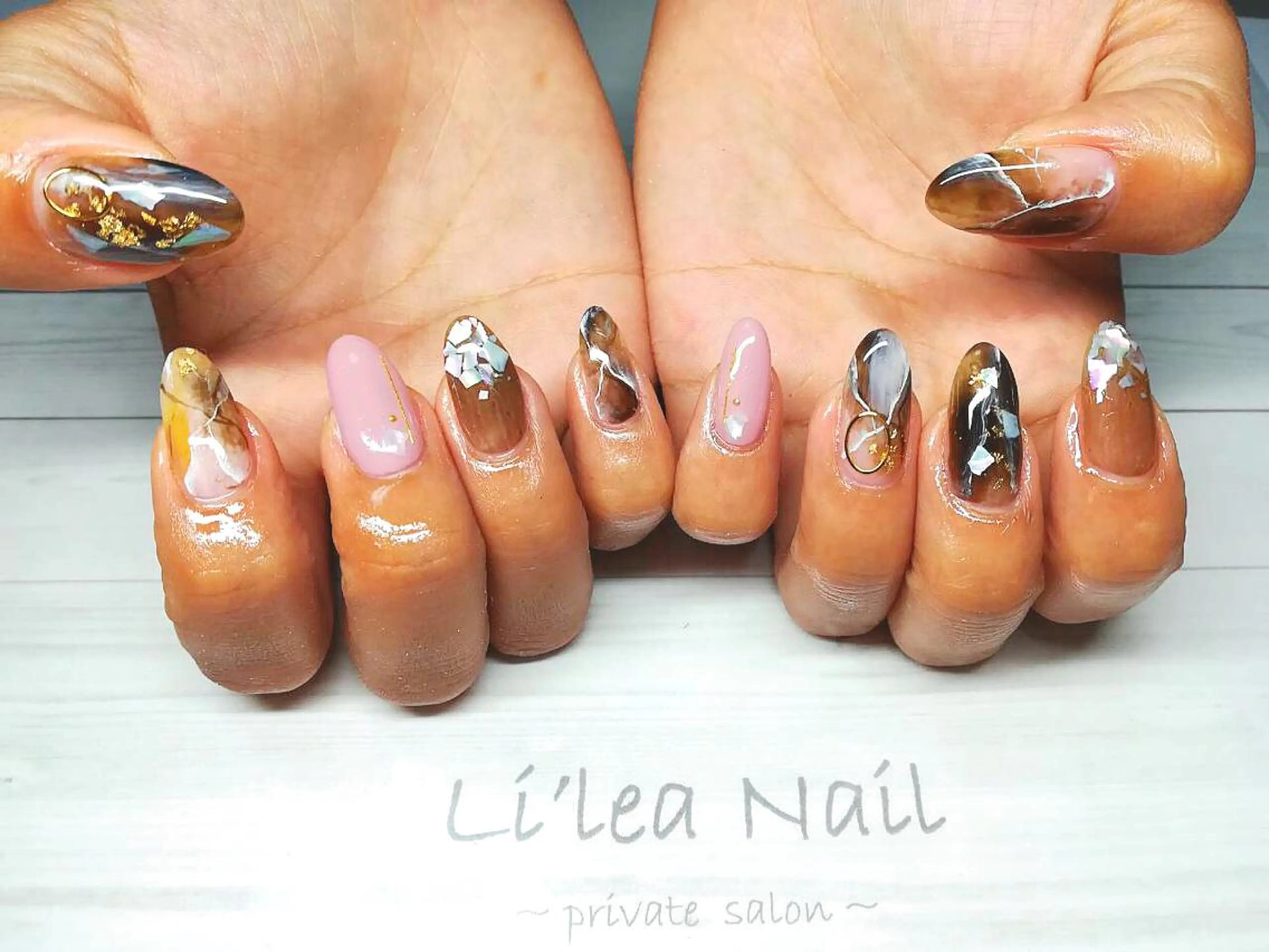 ネイル Li'leaNail AINAのネイルデザイン
