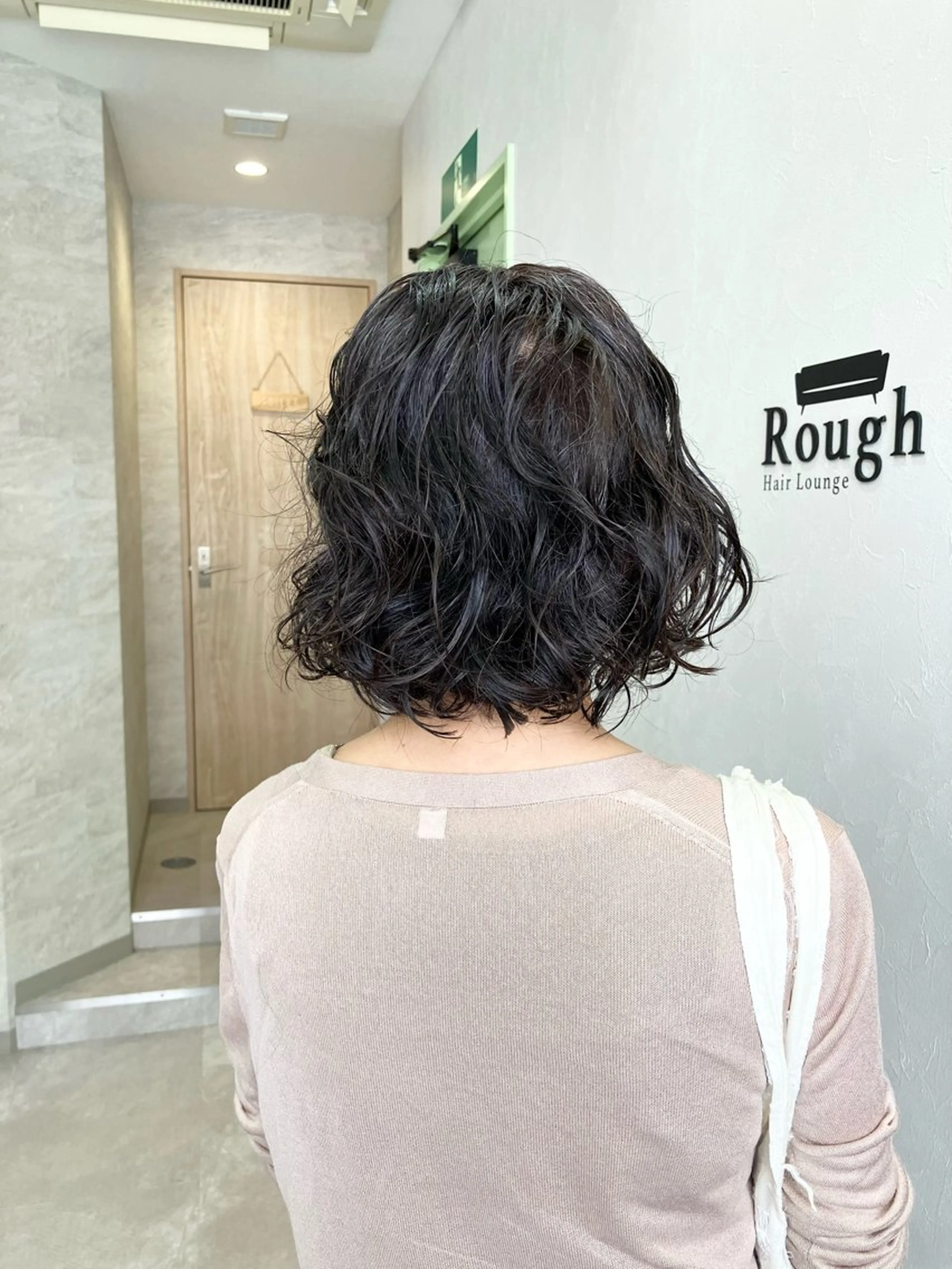 ショート 須賀 知穂のヘアスタイル