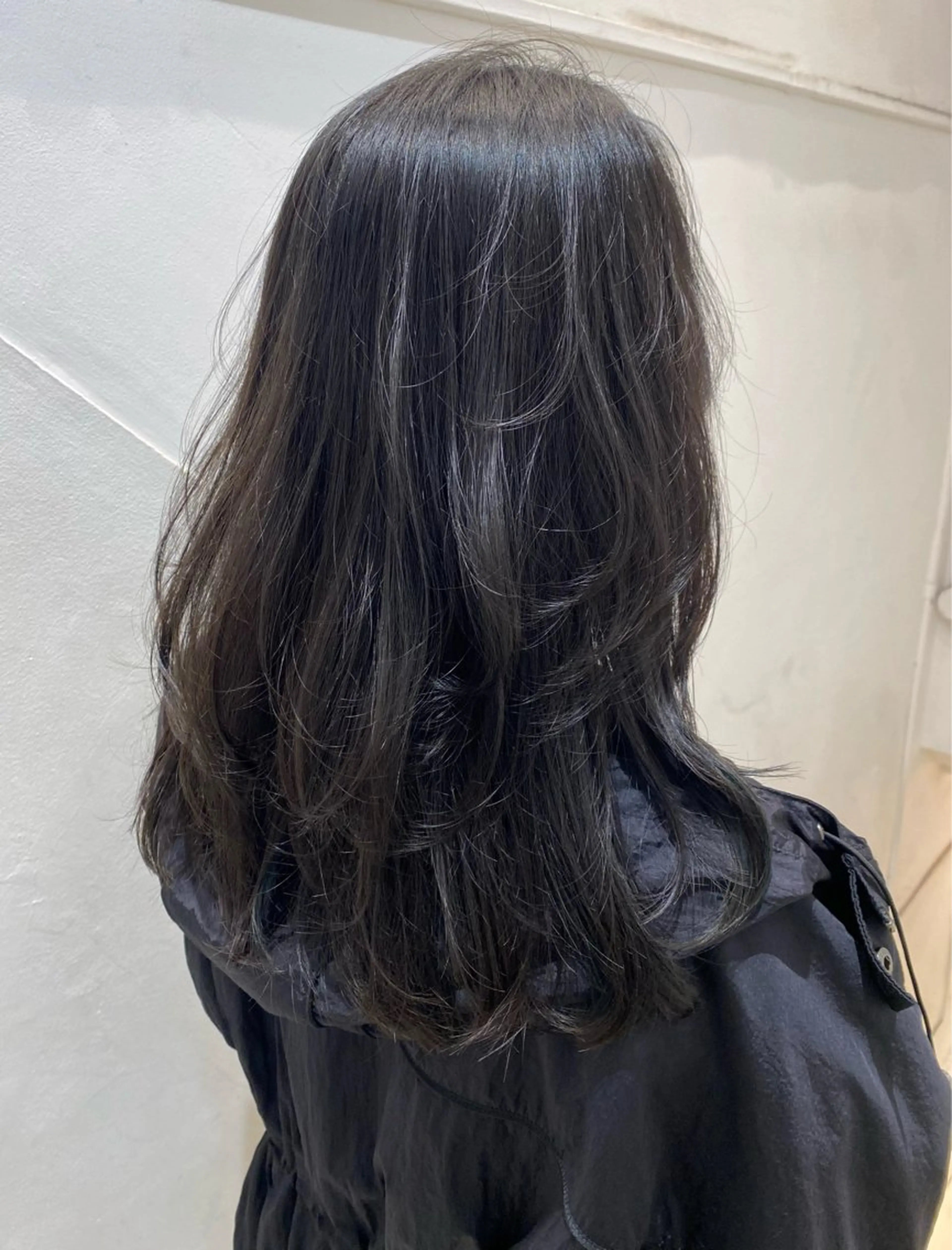 ロング レイヤーカット ✨くびれスタイル✨️ 戸嶋穂乃香のヘアスタイル