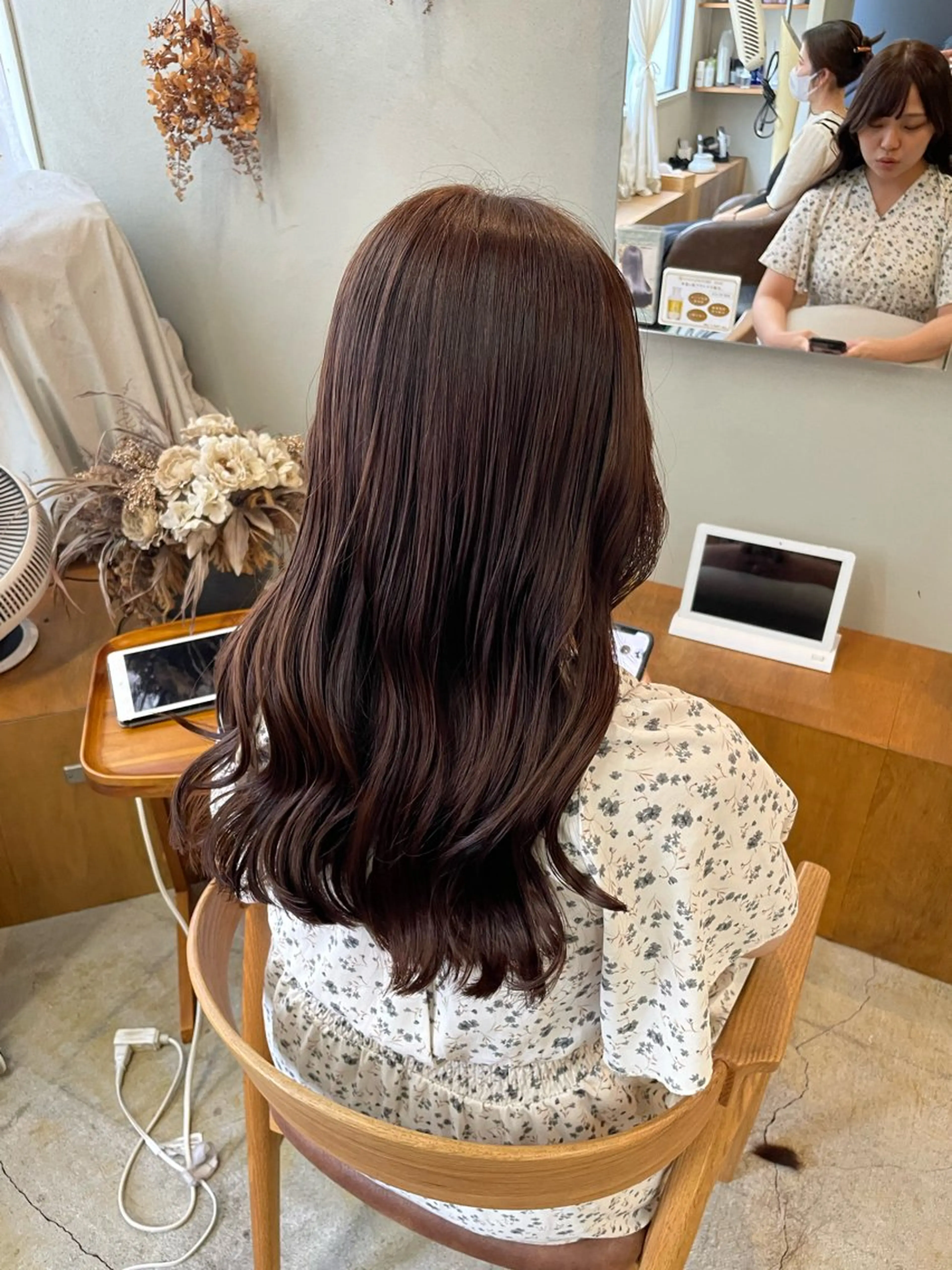 ロング カラー 山下 悠月のヘアスタイル