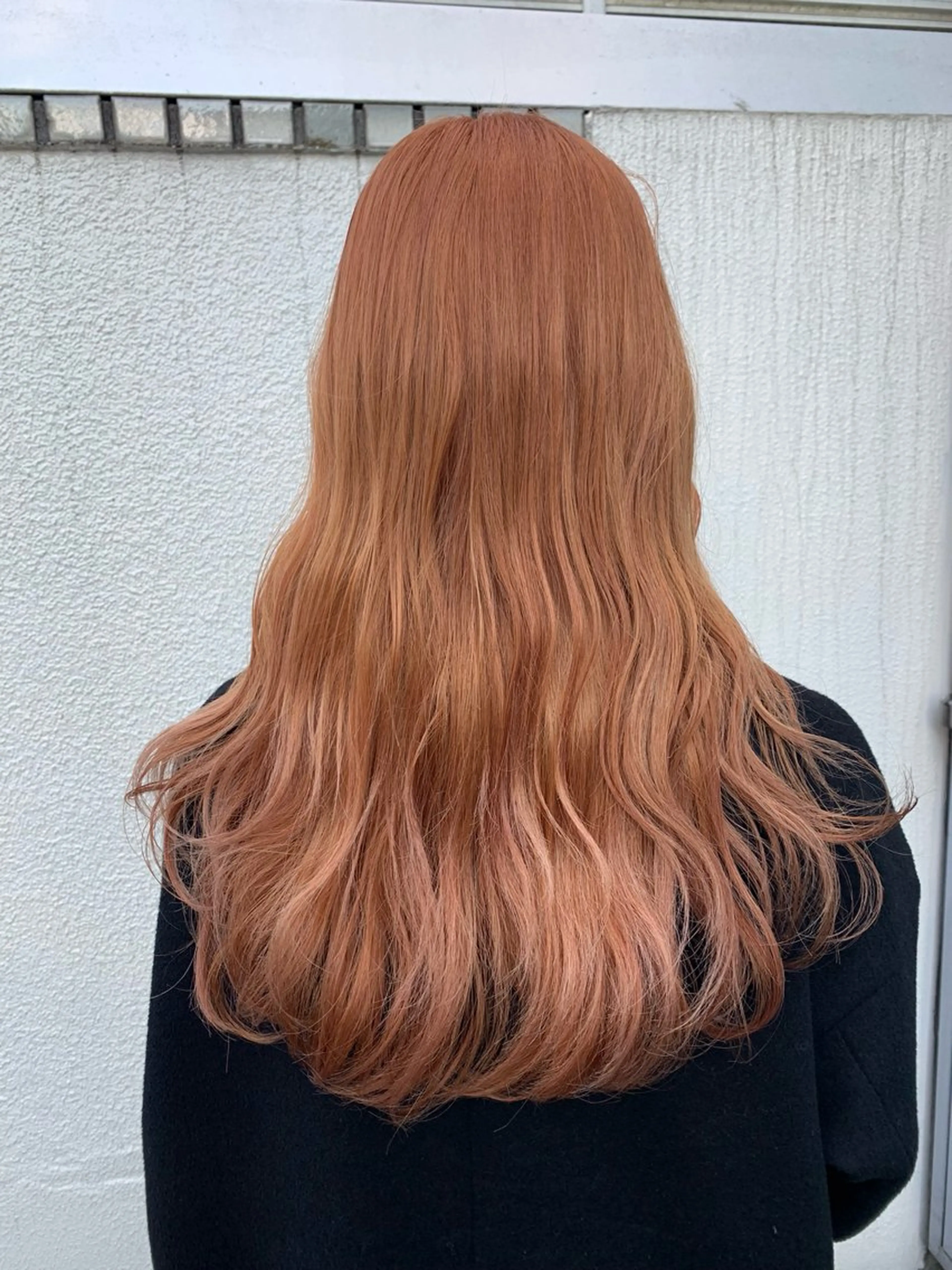 ロング カラー ベージュカラー ブリーチ ブラウンカラー オレンジ オレンジベージュ ヘアカラー トリートメント No1韓国風レイヤー &カチモリ✨ /サキのヘアスタイル