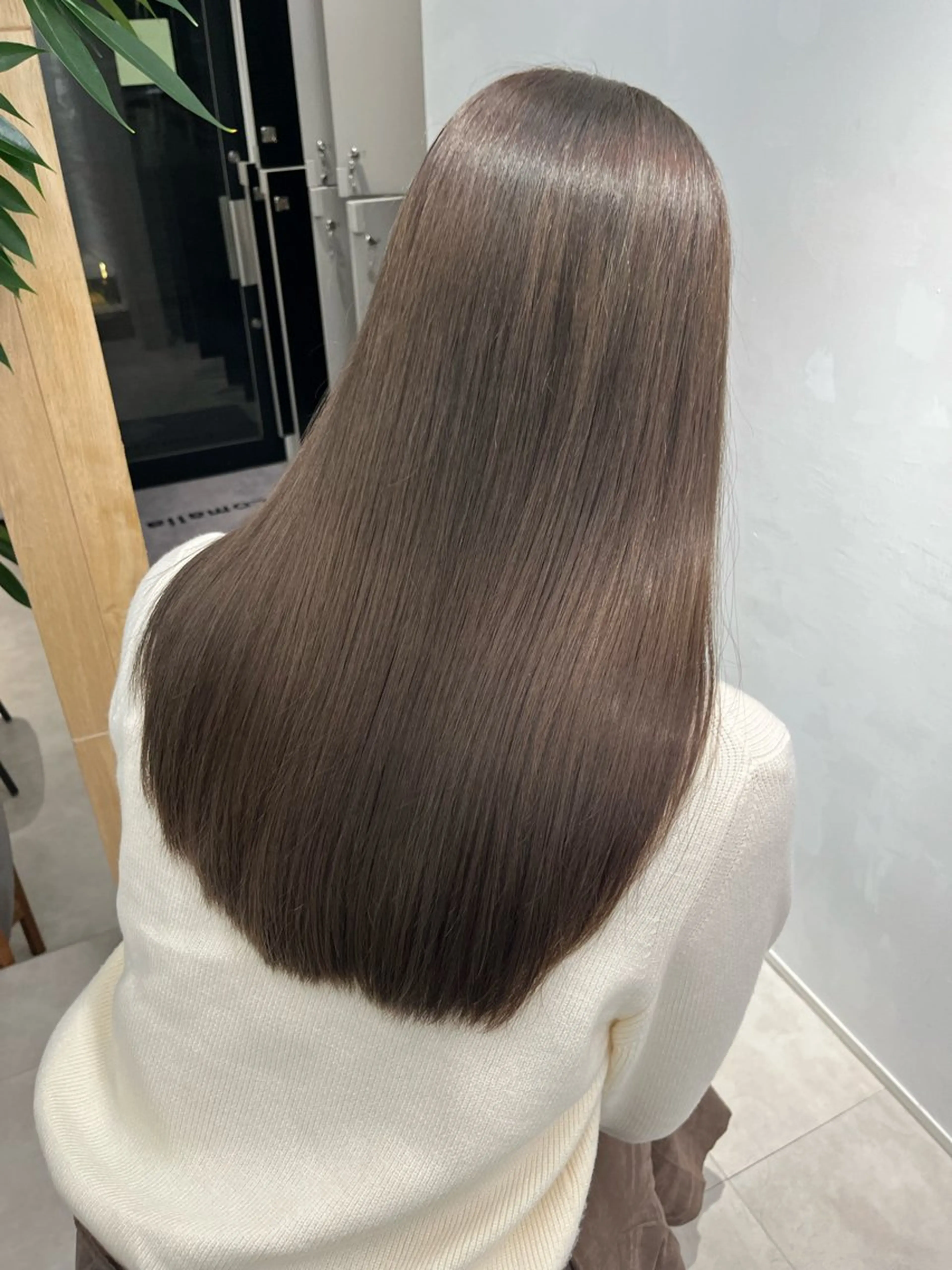 セミロング カラー ヘアカラー トリートメント 赤み消しカラー/ オリーブ/トモキのヘアスタイル