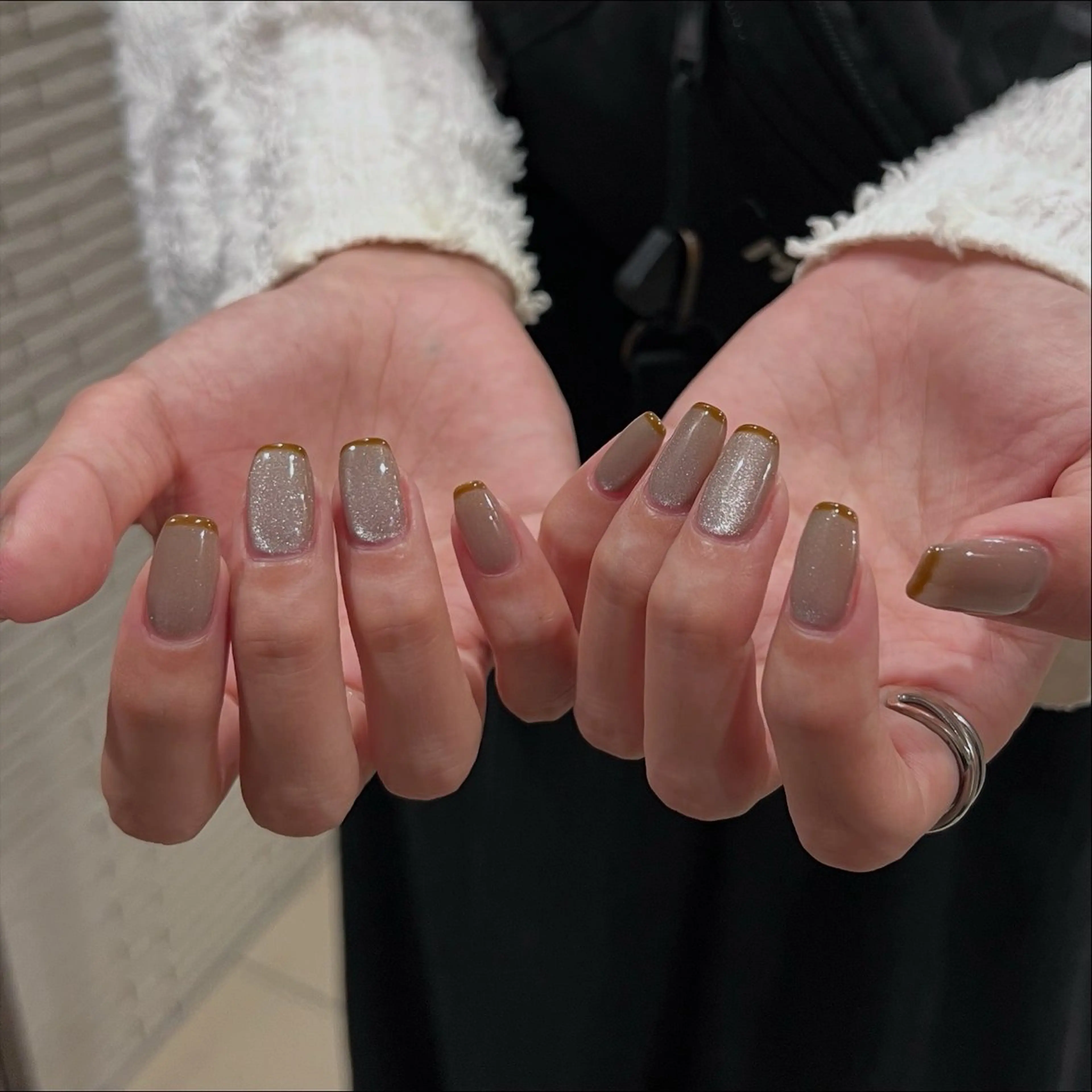 先端ラインネイル(オフ込みの方）※フレンチではありません🙇‍♀️ マグネット、フラッシュもお選びいただけます✨の写真