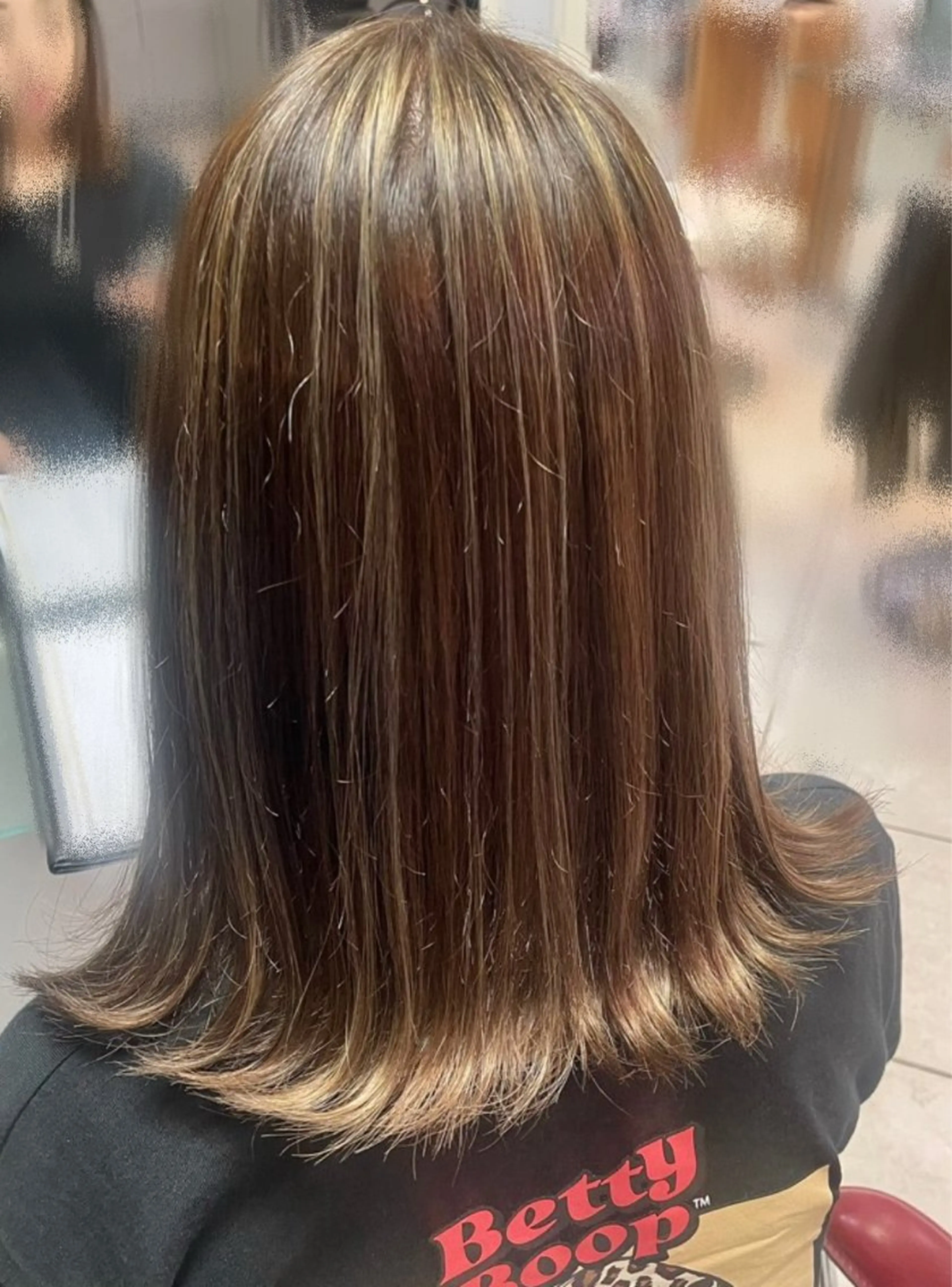 セミロング カラー ハイライトカラー ハイライト 近澤 佑香のヘアスタイル