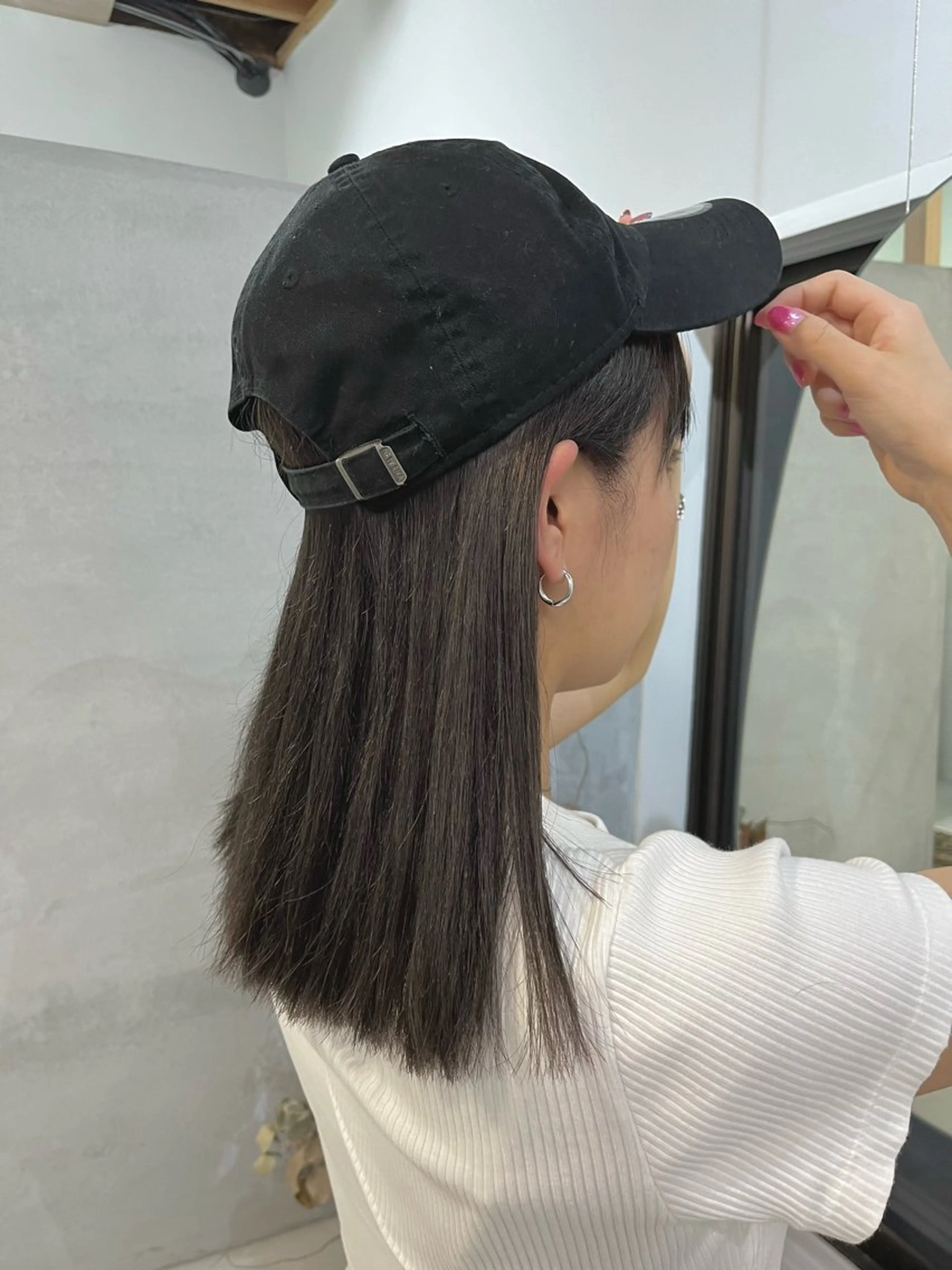 ロング カラー アッシュ アッシュグレー アッシュグレージュ ブリーチ グレージュ カット ヘアカラー トリートメント ブリーチなしカラー ダブルカラーエクステのヘアスタイル