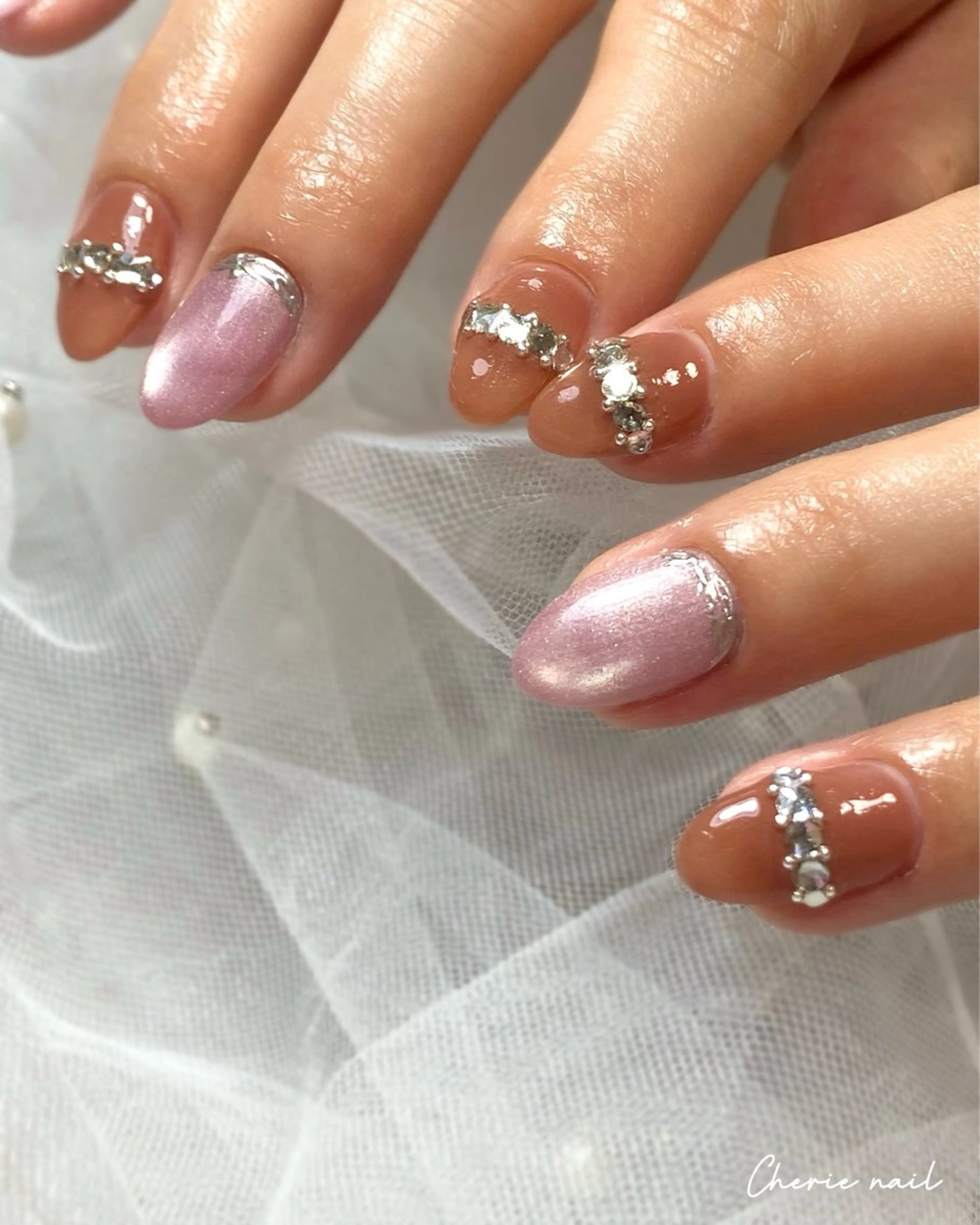 ネイル ジェルネイル マグネットネイル ミラーネイル ピンク 春ネイル ハンドネイル Cherienail yunaのネイルデザイン