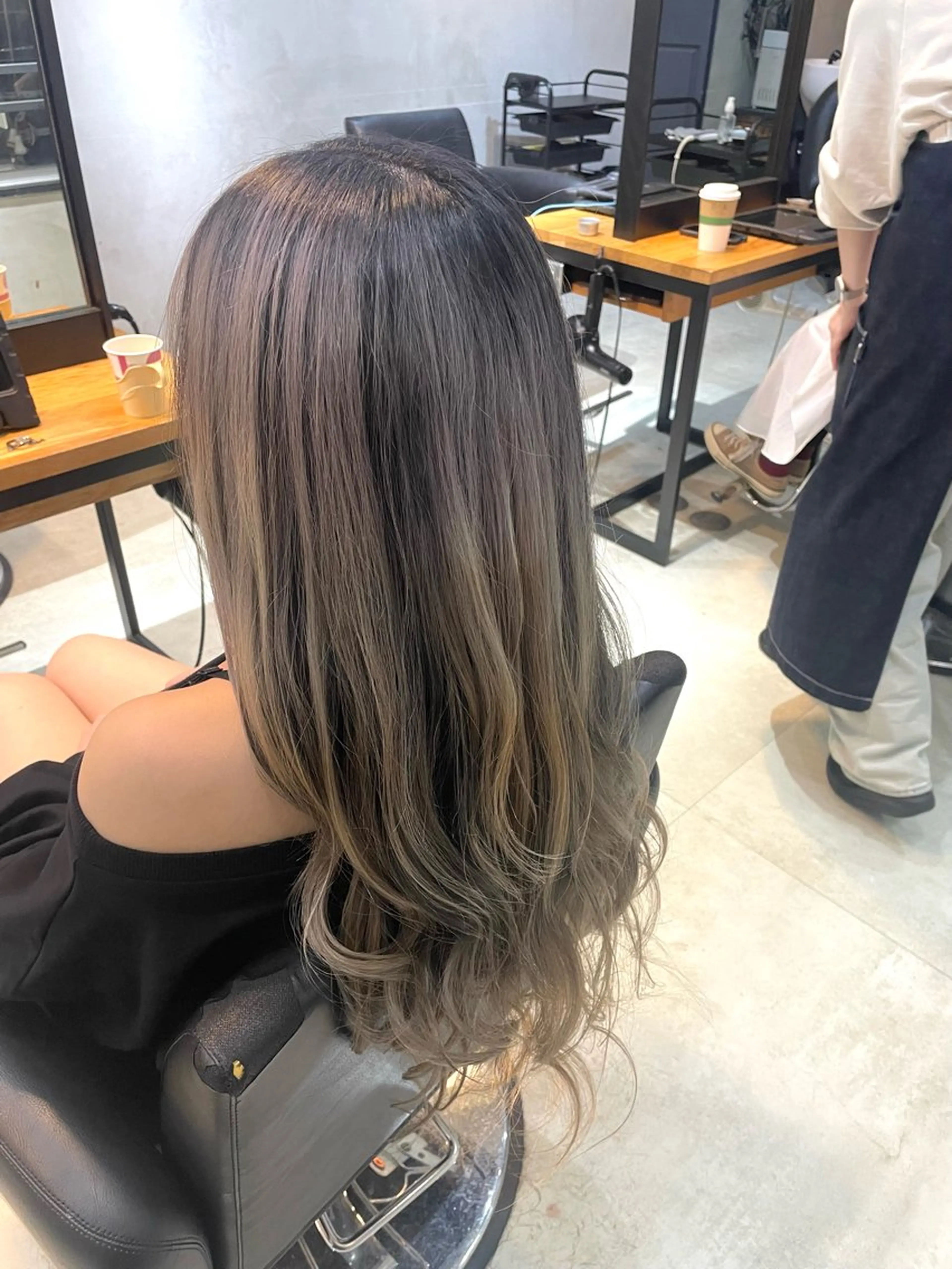 カラー ヘアカラー HAYATA/透明感 /派手髪/ケアブリのヘアスタイル