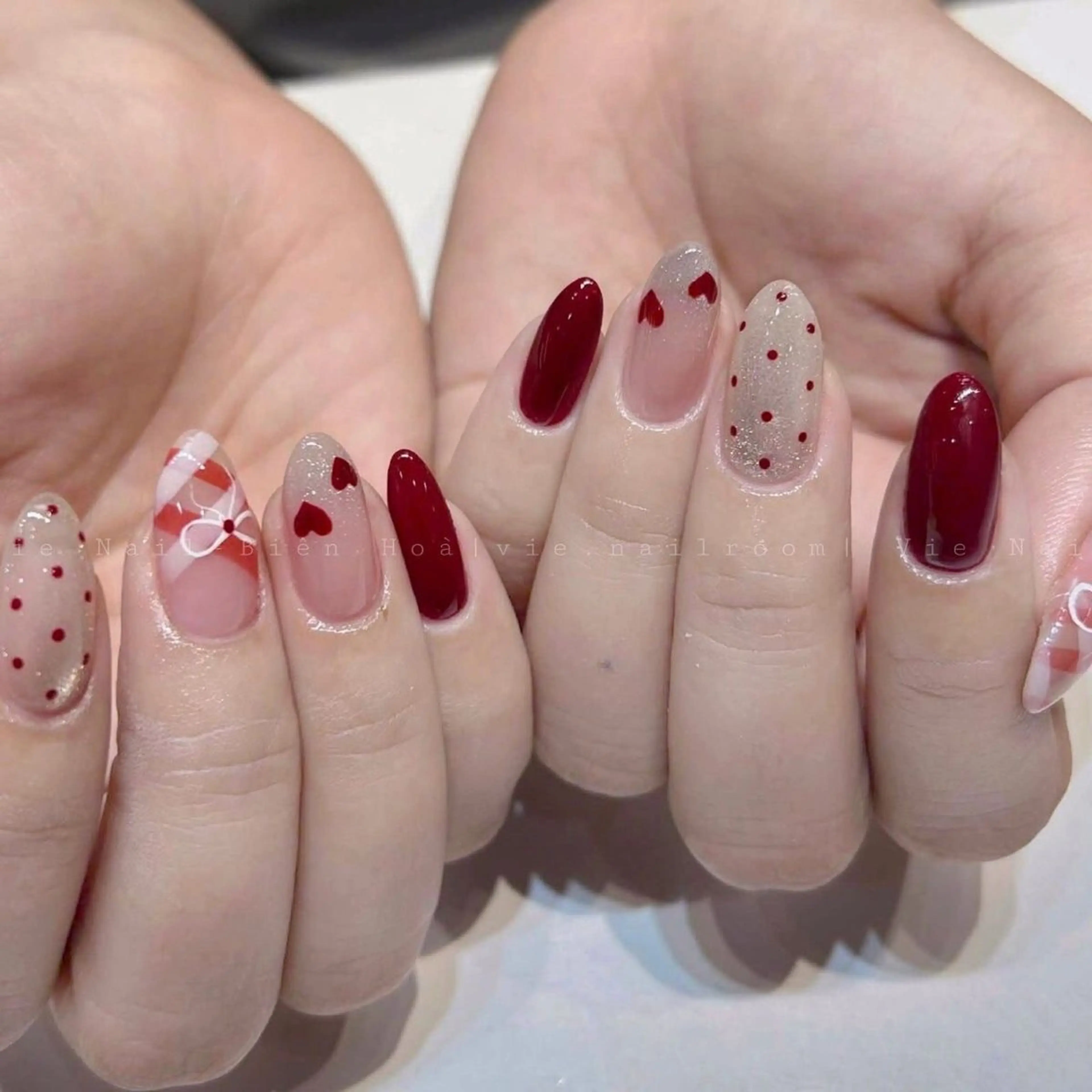 ネイル グラデーション ラメ(グリッター) マグネットネイル ミラーネイル ニュアンスネイル ハンドネイル Lumi de nailsのネイルデザイン