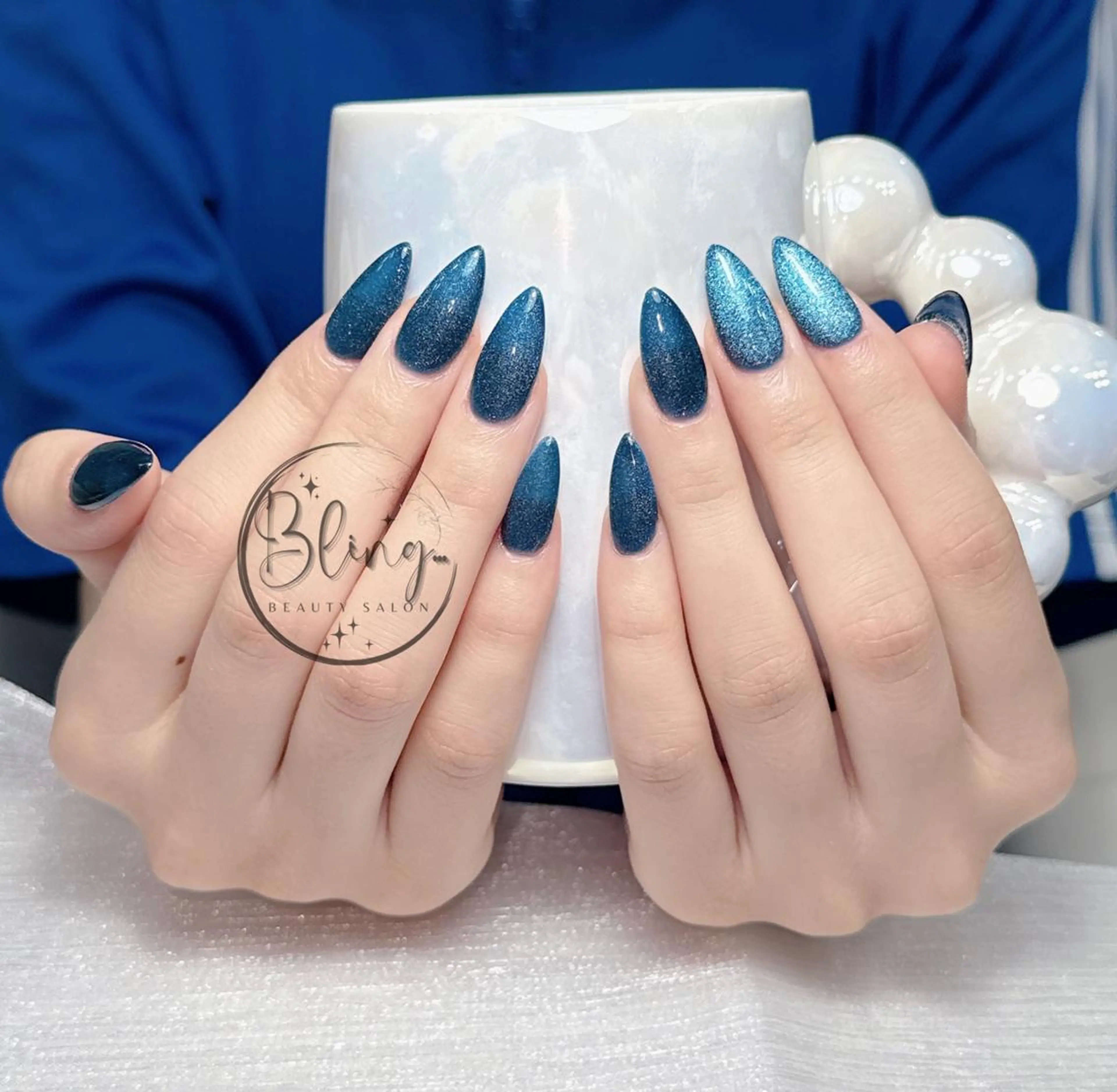 セミロング 韓国風ヘア ハンドネイル Bling Salonのネイルデザイン