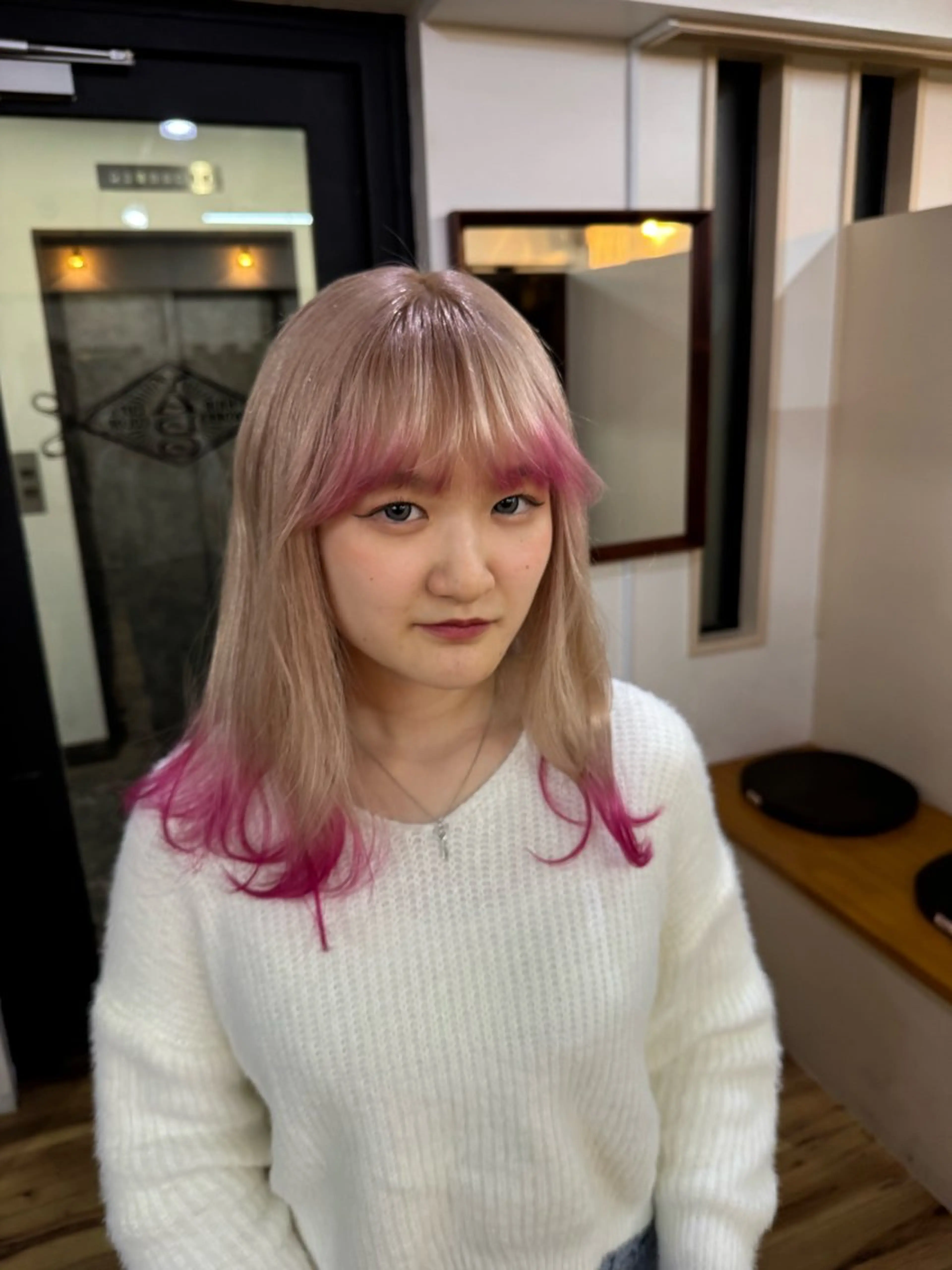 ミディアム カラー デザインカラー ピンクカラー ヘアカラー ブリーチカラーモデル 募集中/ リョウスケのヘアスタイル