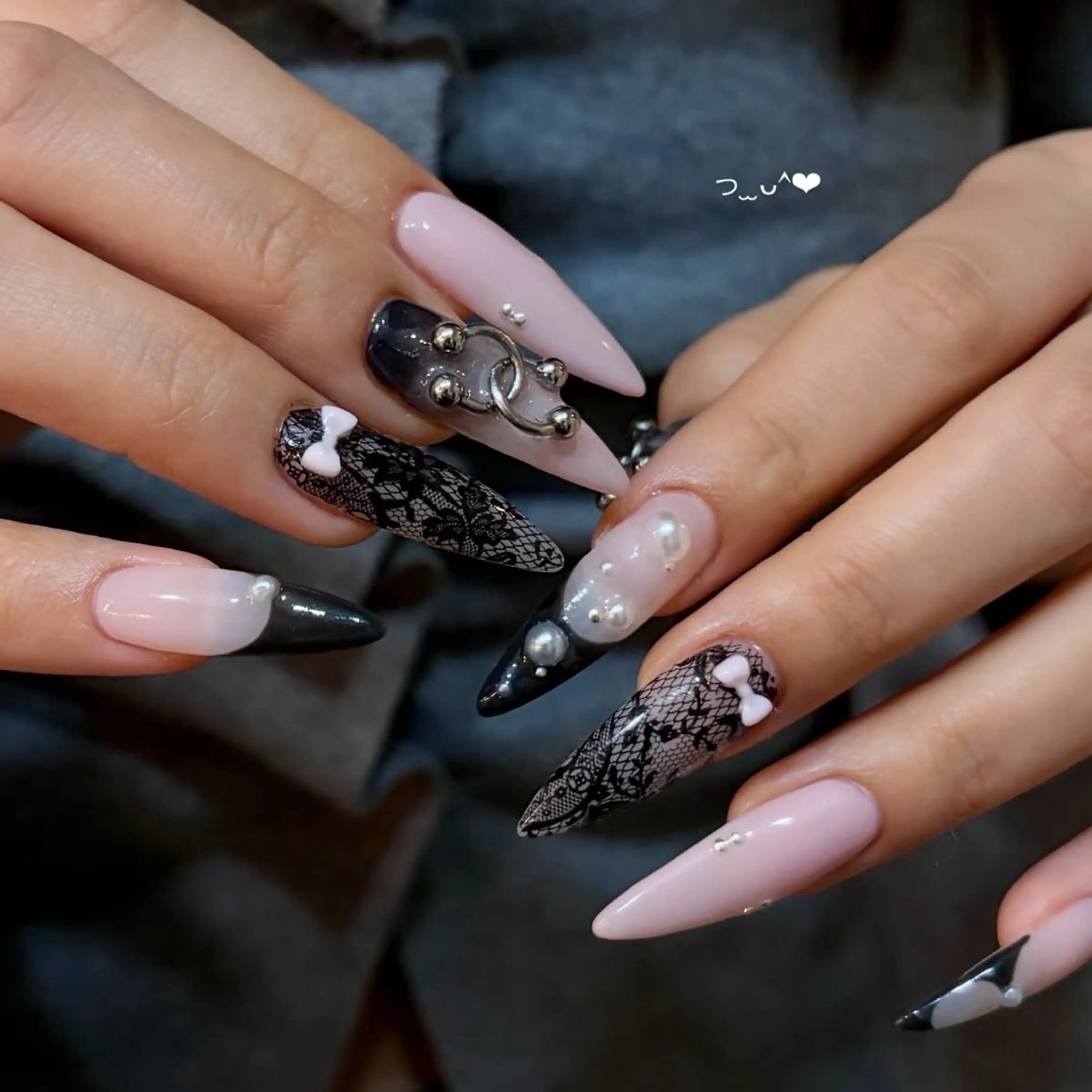 ネイル チークネイル 桜ネイル ドット フレンチネイル グラデーション ハンドネイル ハンドケア Nihonthy Nail 新宿のネイルデザイン