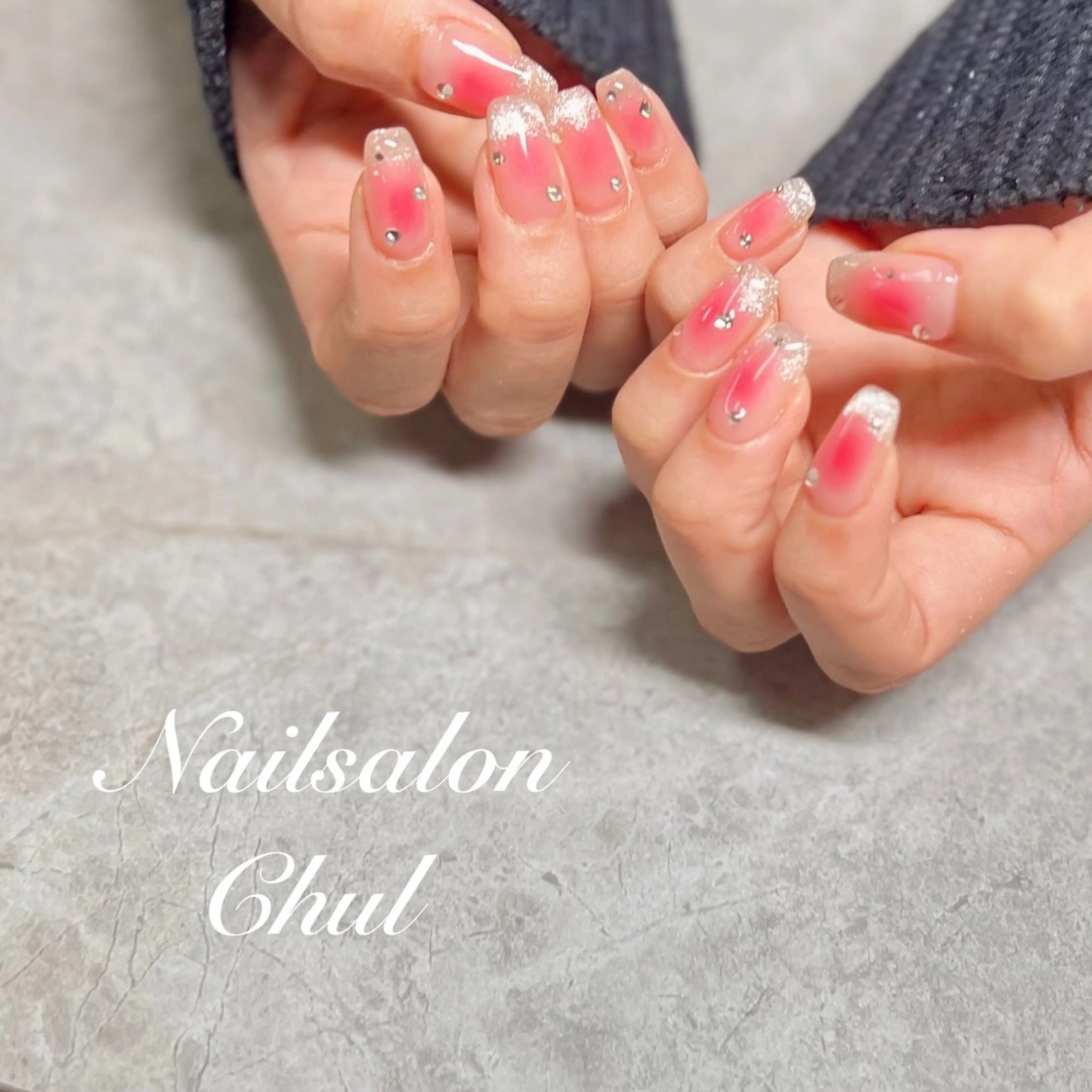 ネイル チークネイル グラデーション マグネットネイル ネイルサロン チュルのネイルデザイン