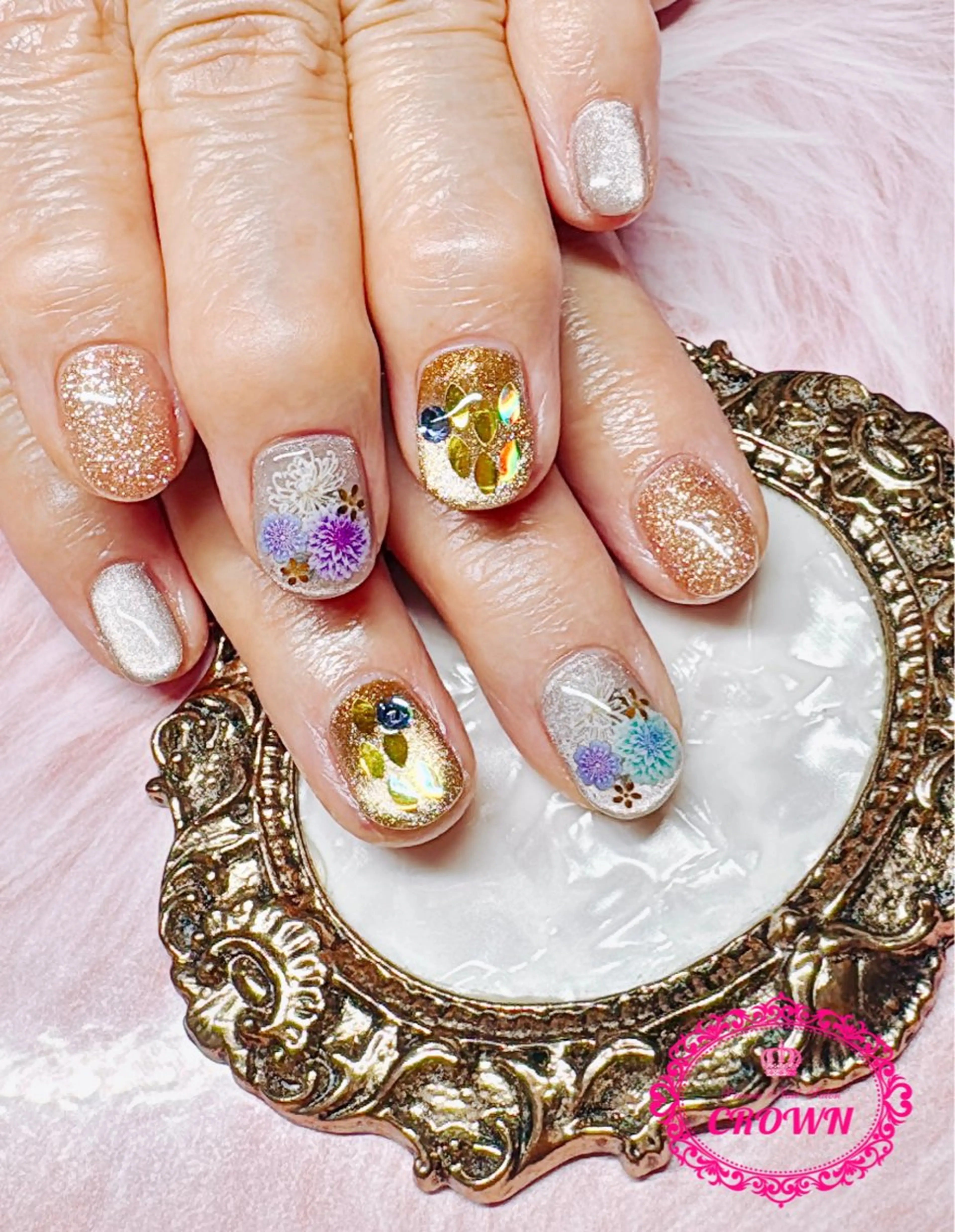 ネイル CROWN プライベートサロンのネイルデザイン