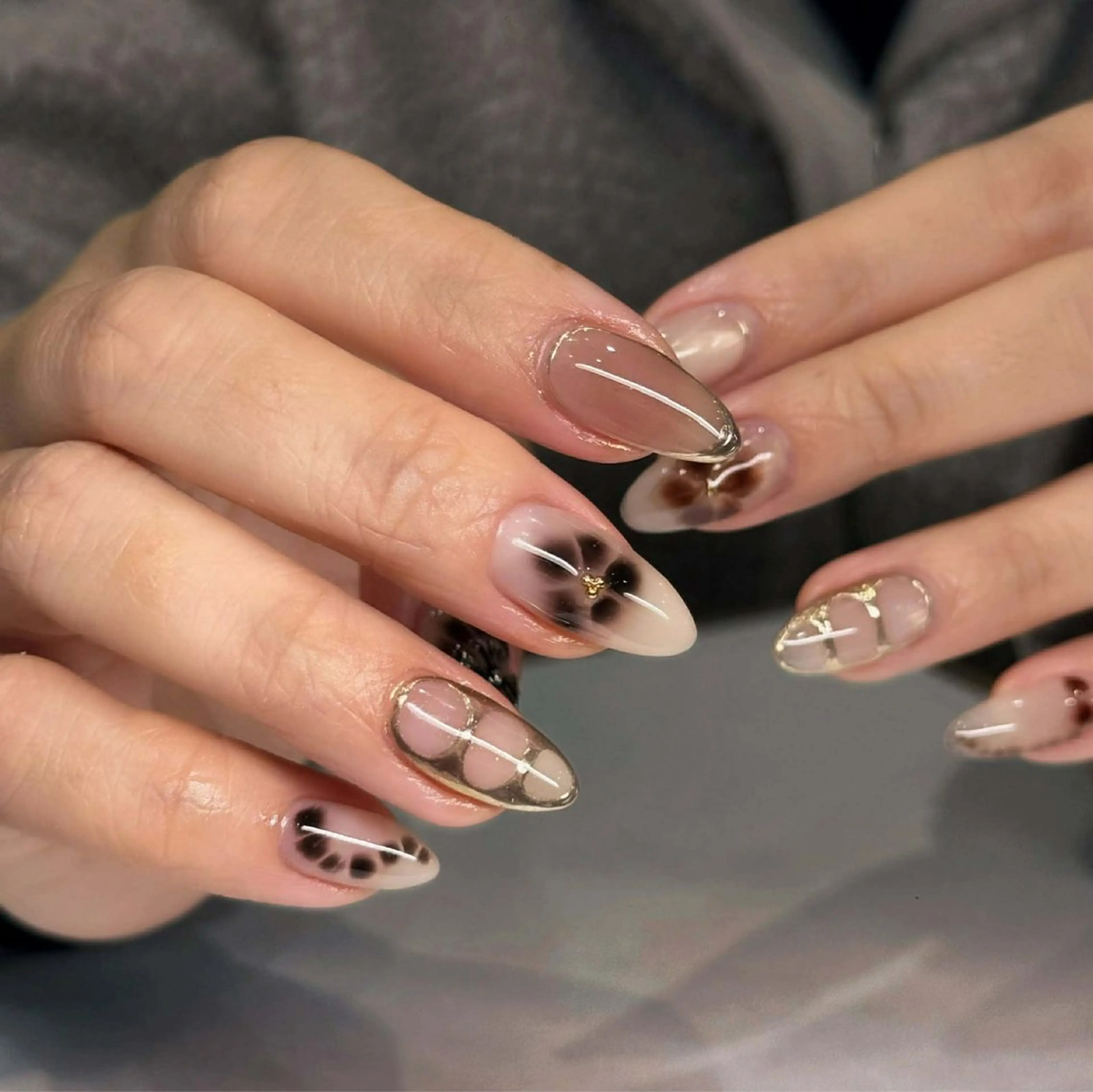 ネイル オーロラネイル ブルー チークネイル フットネイル フレンチネイル ハンドネイル REI レイのネイルデザイン