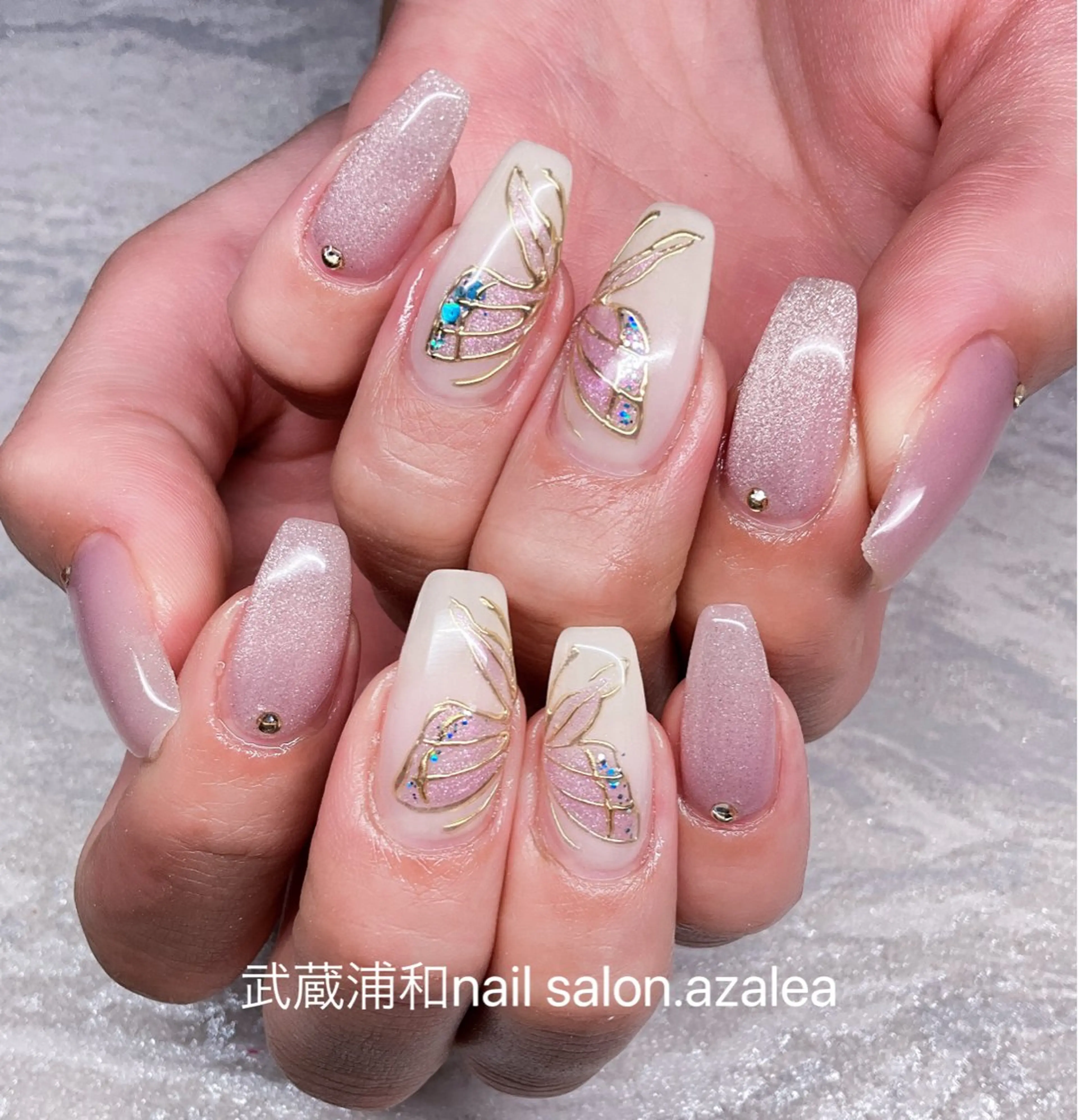 ネイル ハンドネイル R inのネイルデザイン