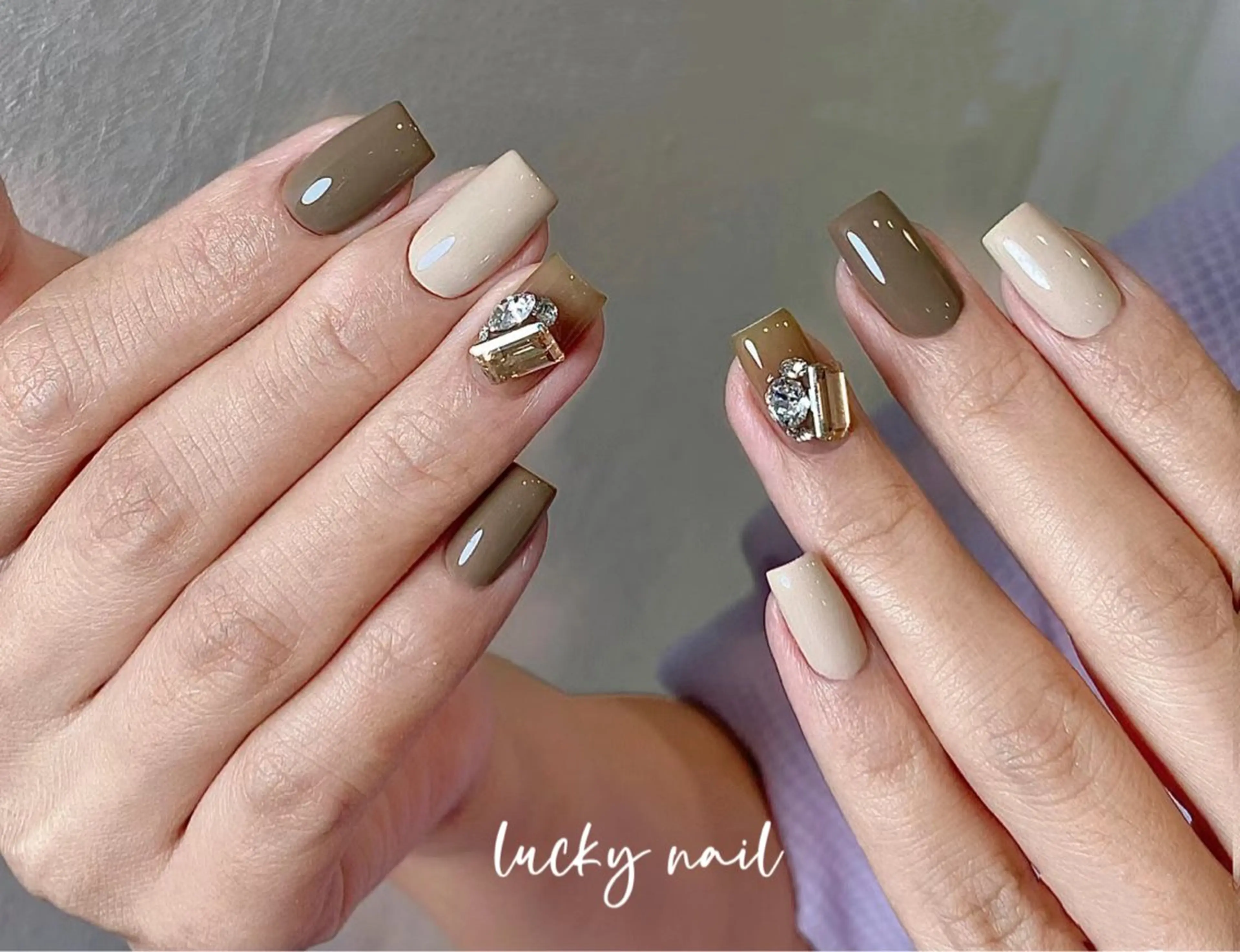 ネイル チークネイル 長さ出し ジェルネイル マグネットネイル 持ち込み ハンドネイル ハンドケア Lucky nail  小林和希のネイルデザイン