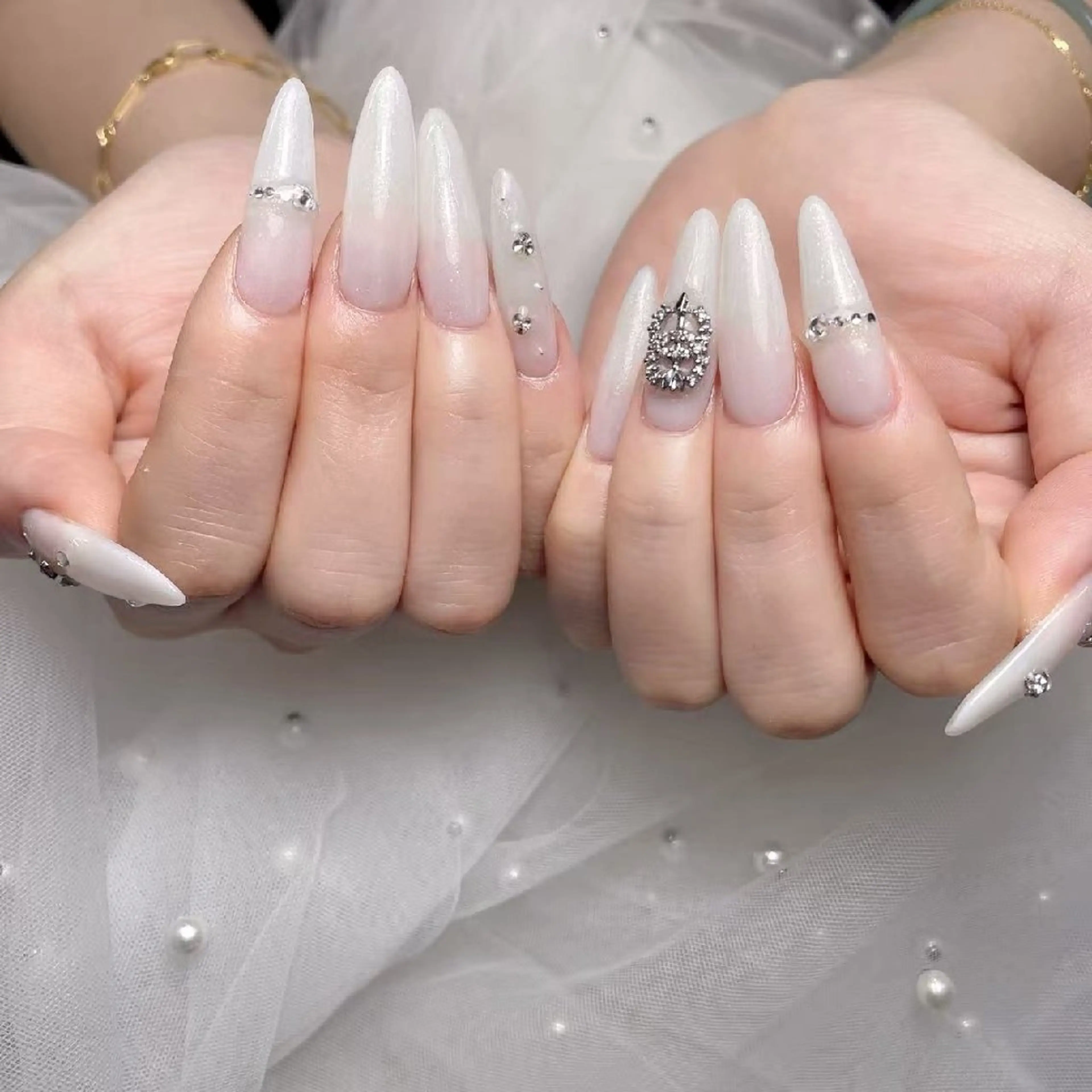 ネイル ENsalon AKIRAのネイルデザイン