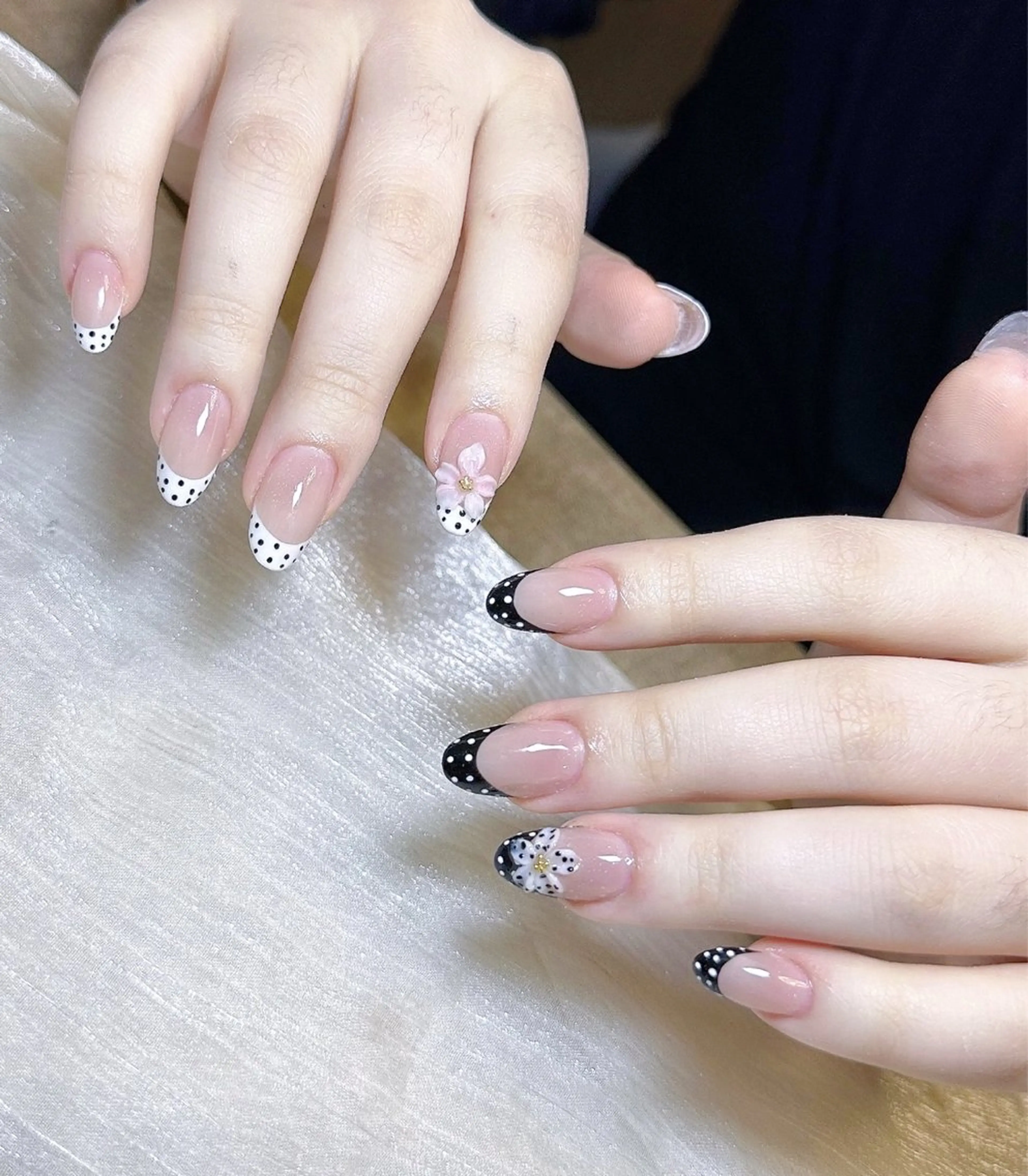 ネイル アートネイル ジェルネイル キラキラネイル 韓国ネイル オフィスネイル DAISY NAILのネイルデザイン